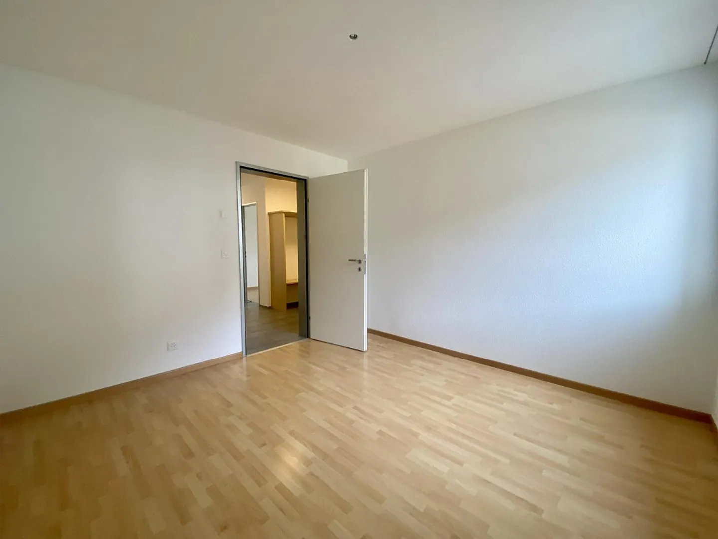 Appartamento attraente e luminoso di 4,5 stanze con grande cucina - Foto 10 di 10