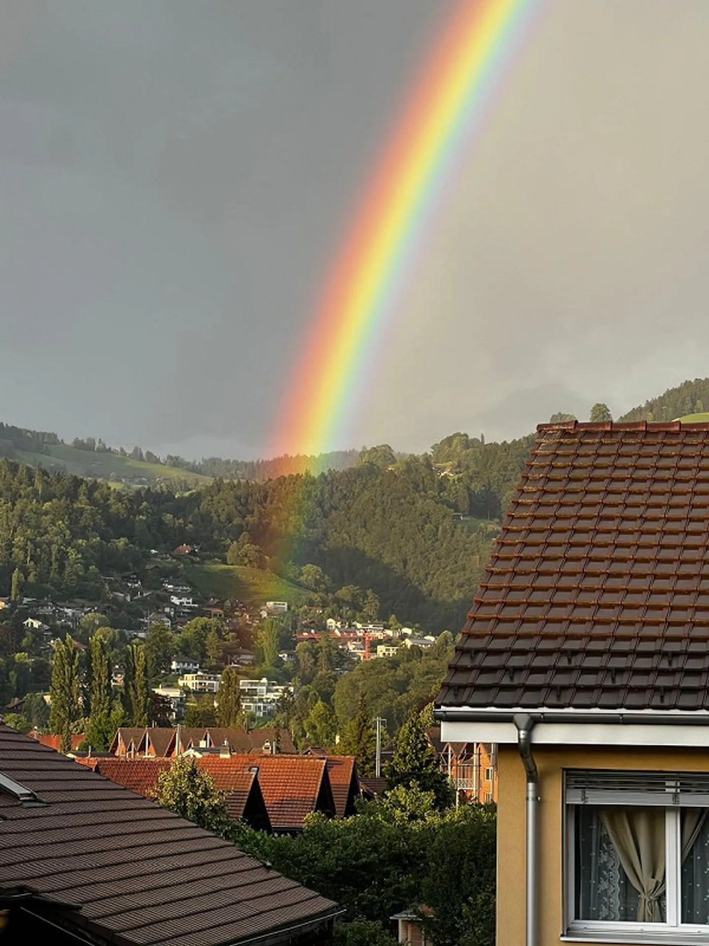 Cozy 3-Room Old Building Apartment in Thun - Furnished and Ready to Move In - Photo 3 of 15