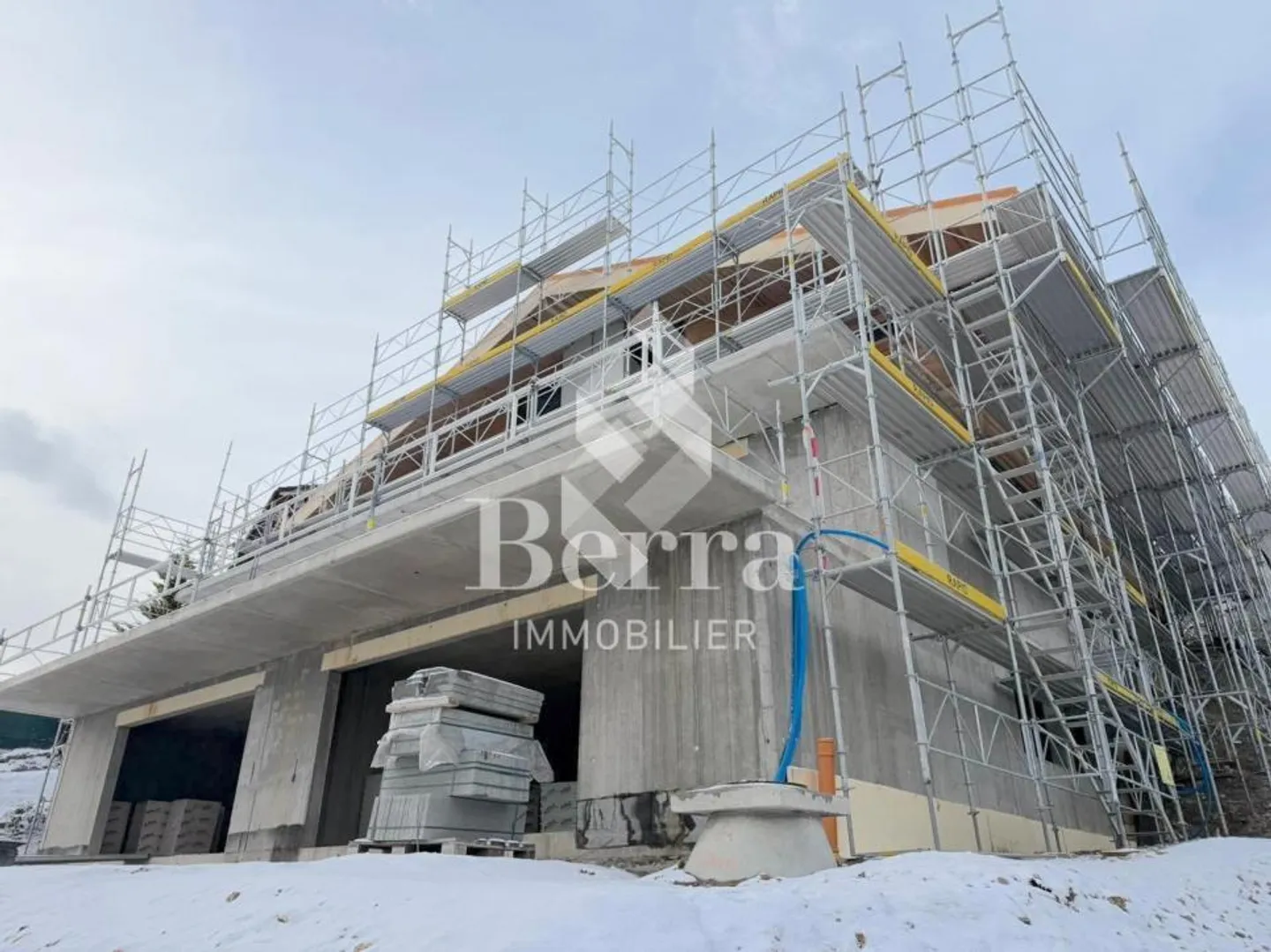 Ground floor with unobstructed view - Completion end of 2026 - Photo 4 of 9