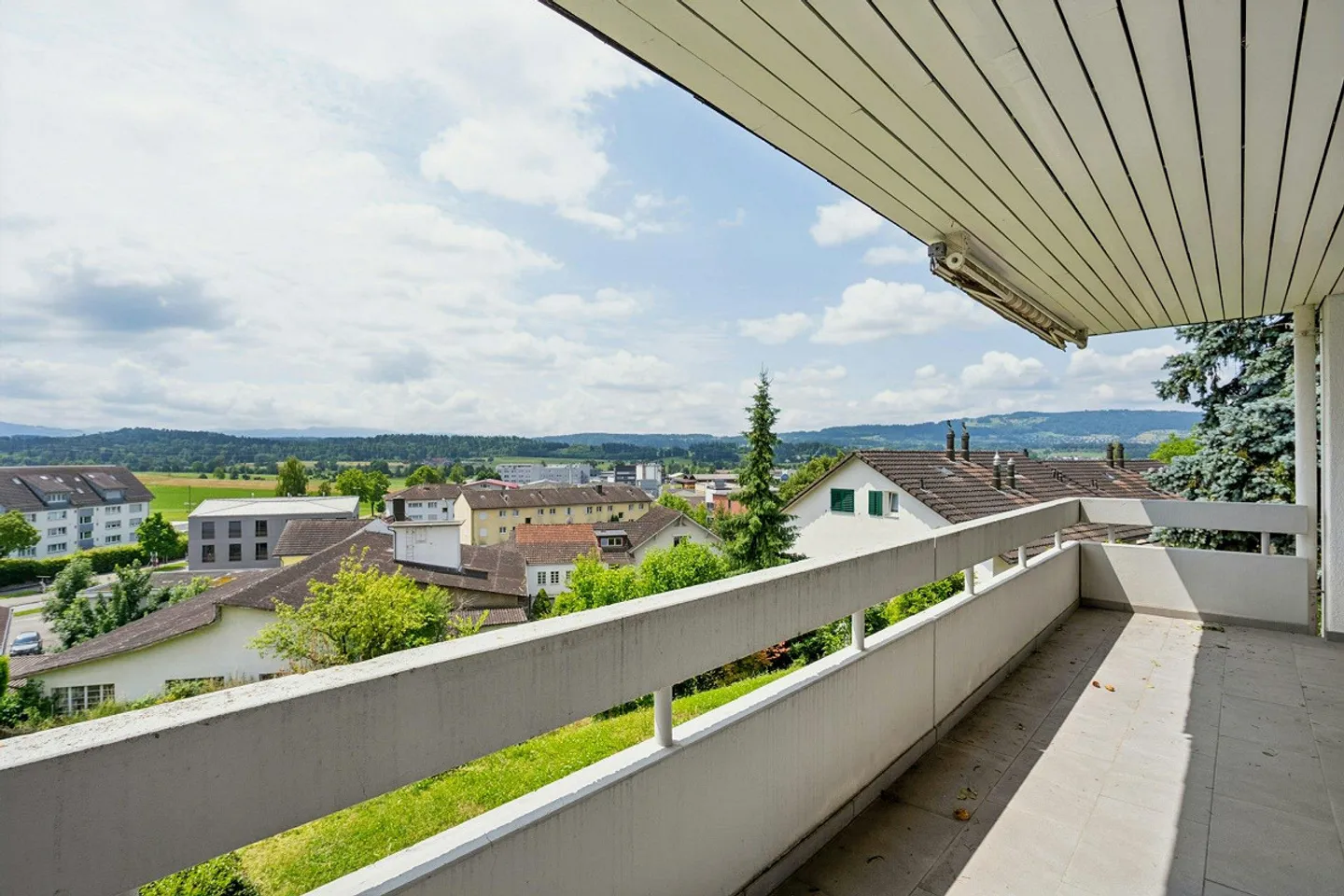 Fantastic panoramic view - 5.5-room corner townhouse - Photo 7 of 13