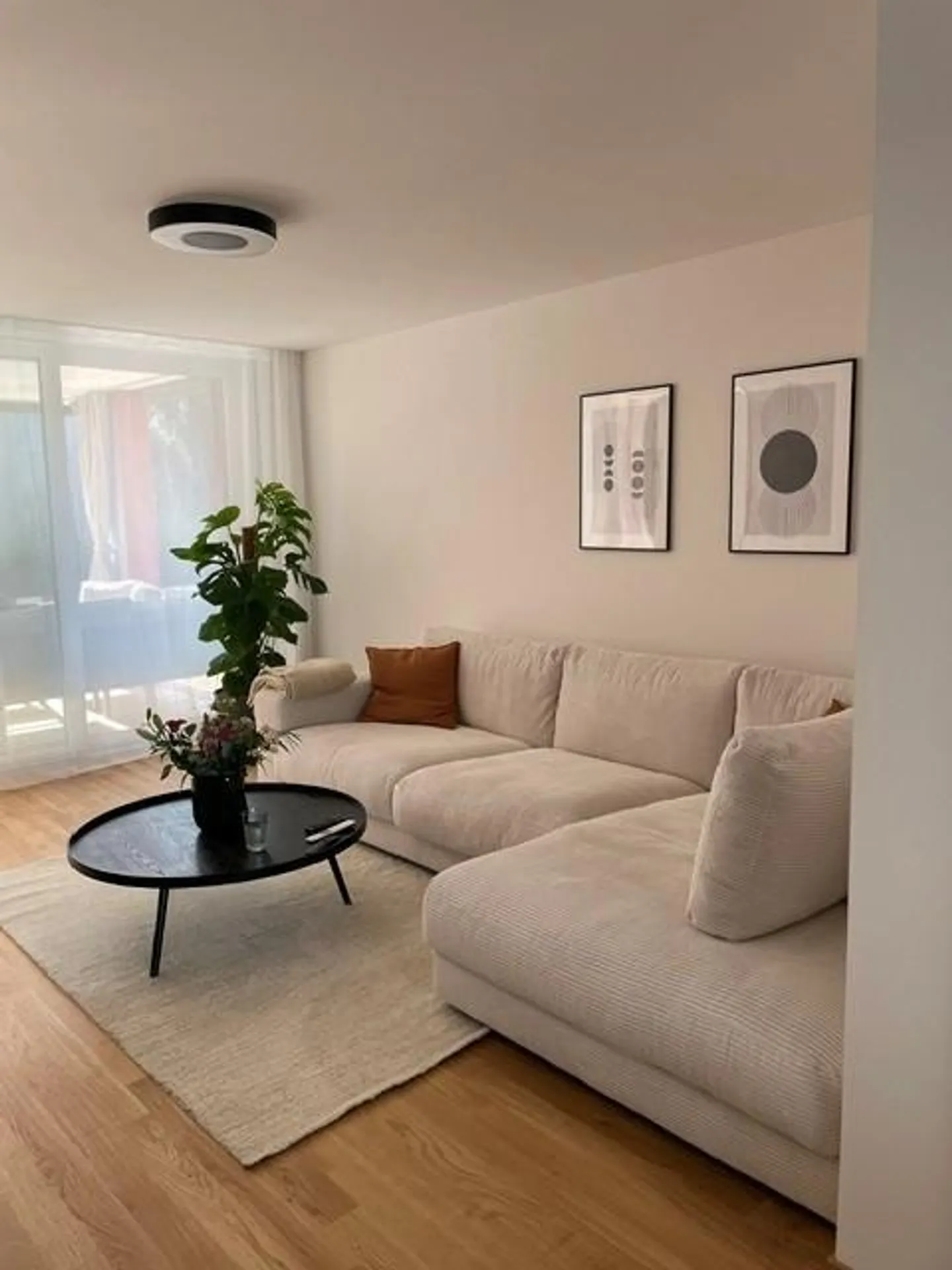 L'eleganza incontra la funzionalità: nuovo appartamento di 3,5 stanze a Bülach - Foto 4 di 11