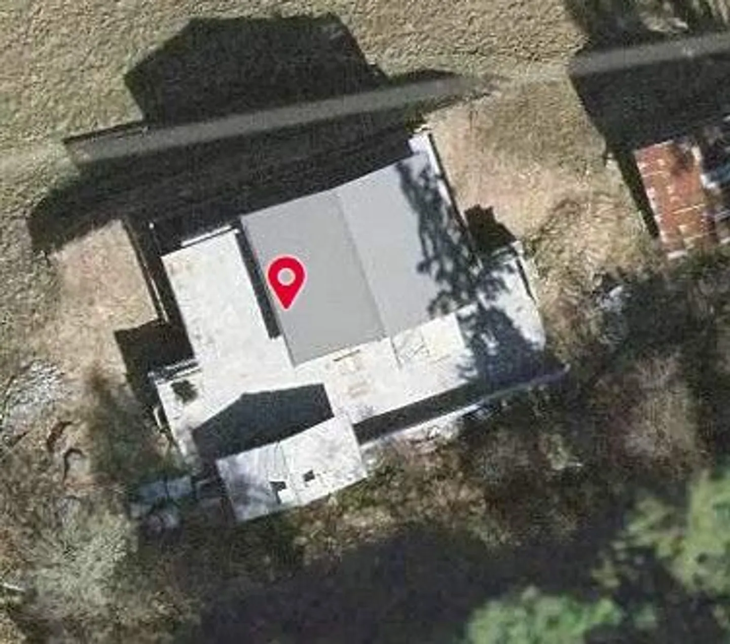 Single house for sale - Photo 1 of 13