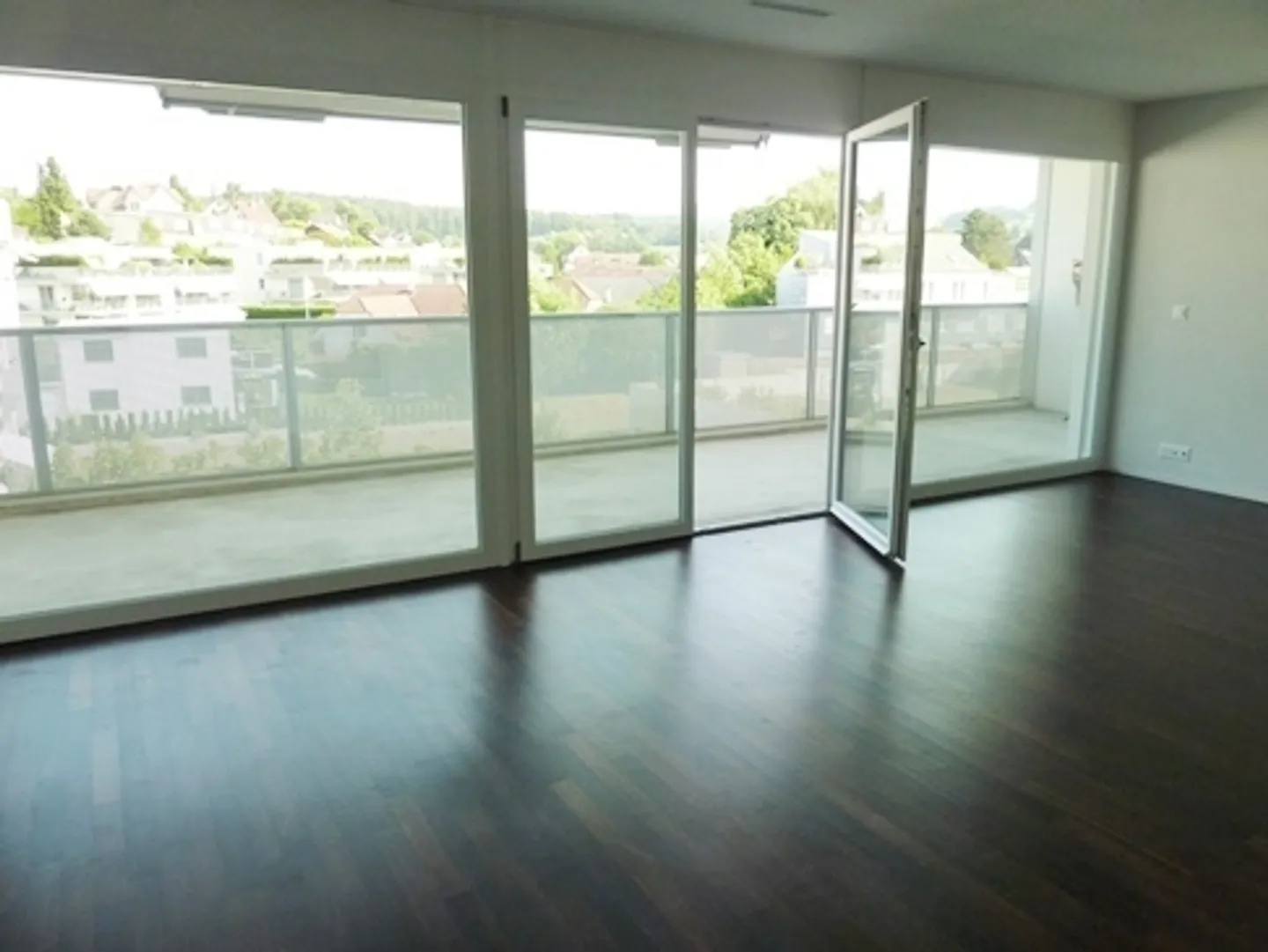 Spacious and modern apartment with terrace in Villmergen - Photo 4 of 5