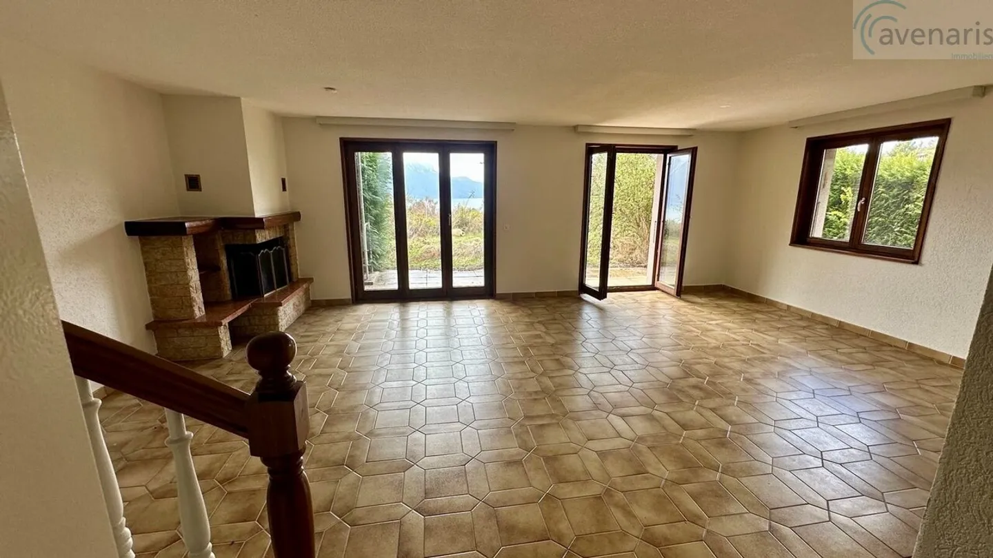 Semi-Detached House with Exclusive View of Lake Geneva and the Mountains - Photo 6 of 15