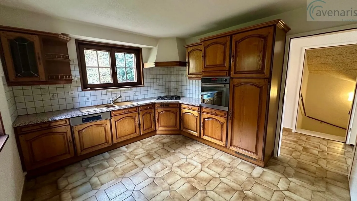 Semi-Detached House with Exclusive View of Lake Geneva and the Mountains - Photo 7 of 15