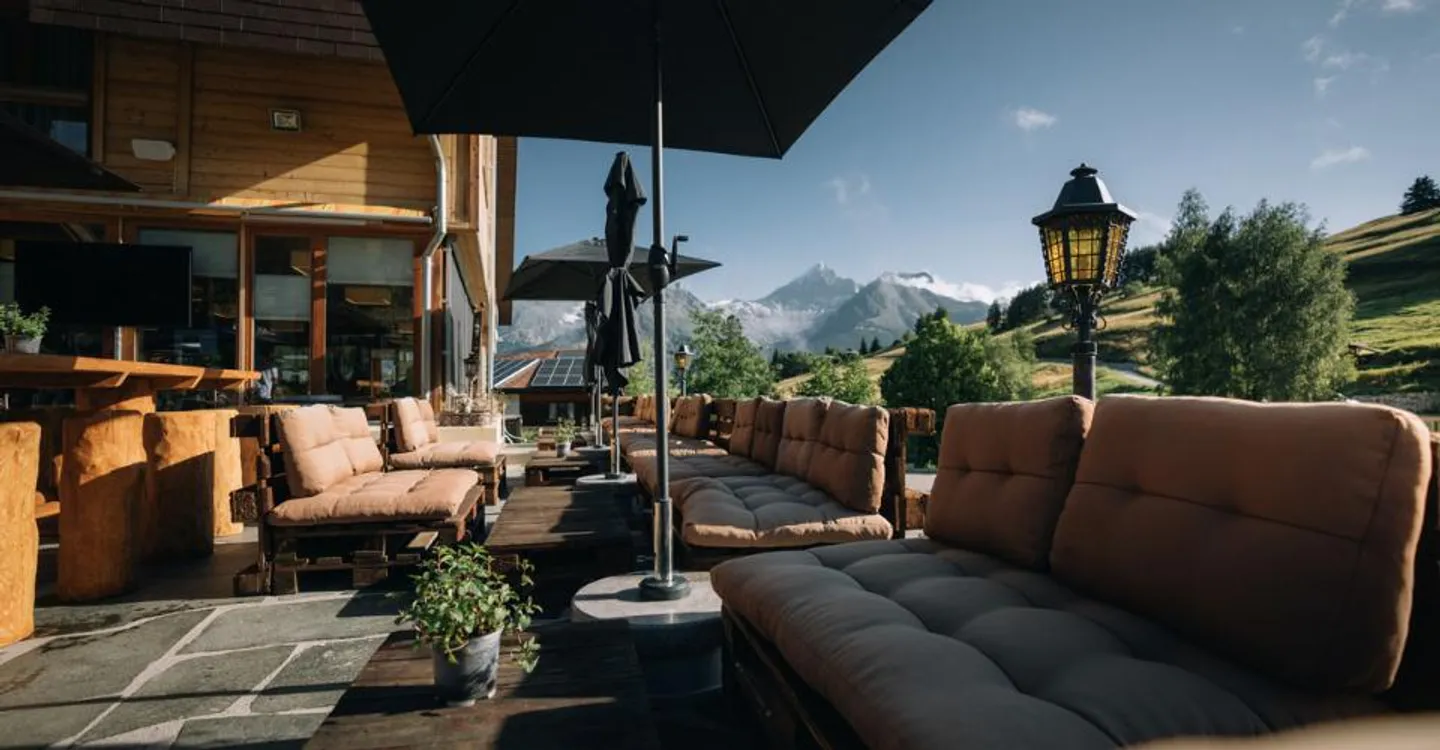 FOR RENT: First-class Hotel-Restaurant RONALP in Bürchen in a prime location - Photo 8 of 13
