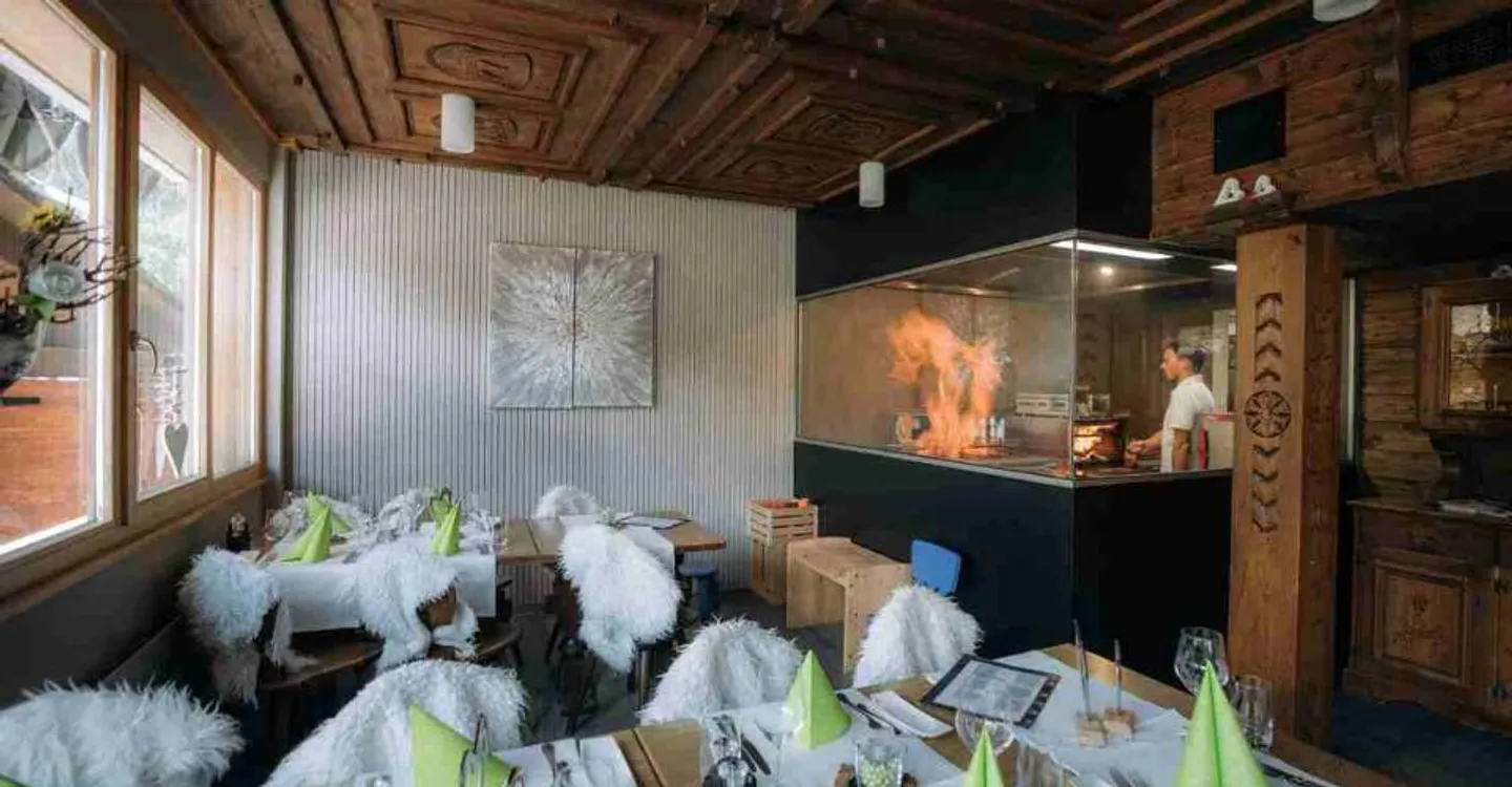FOR RENT: First-class Hotel-Restaurant RONALP in Bürchen in a prime location - Photo 11 of 13