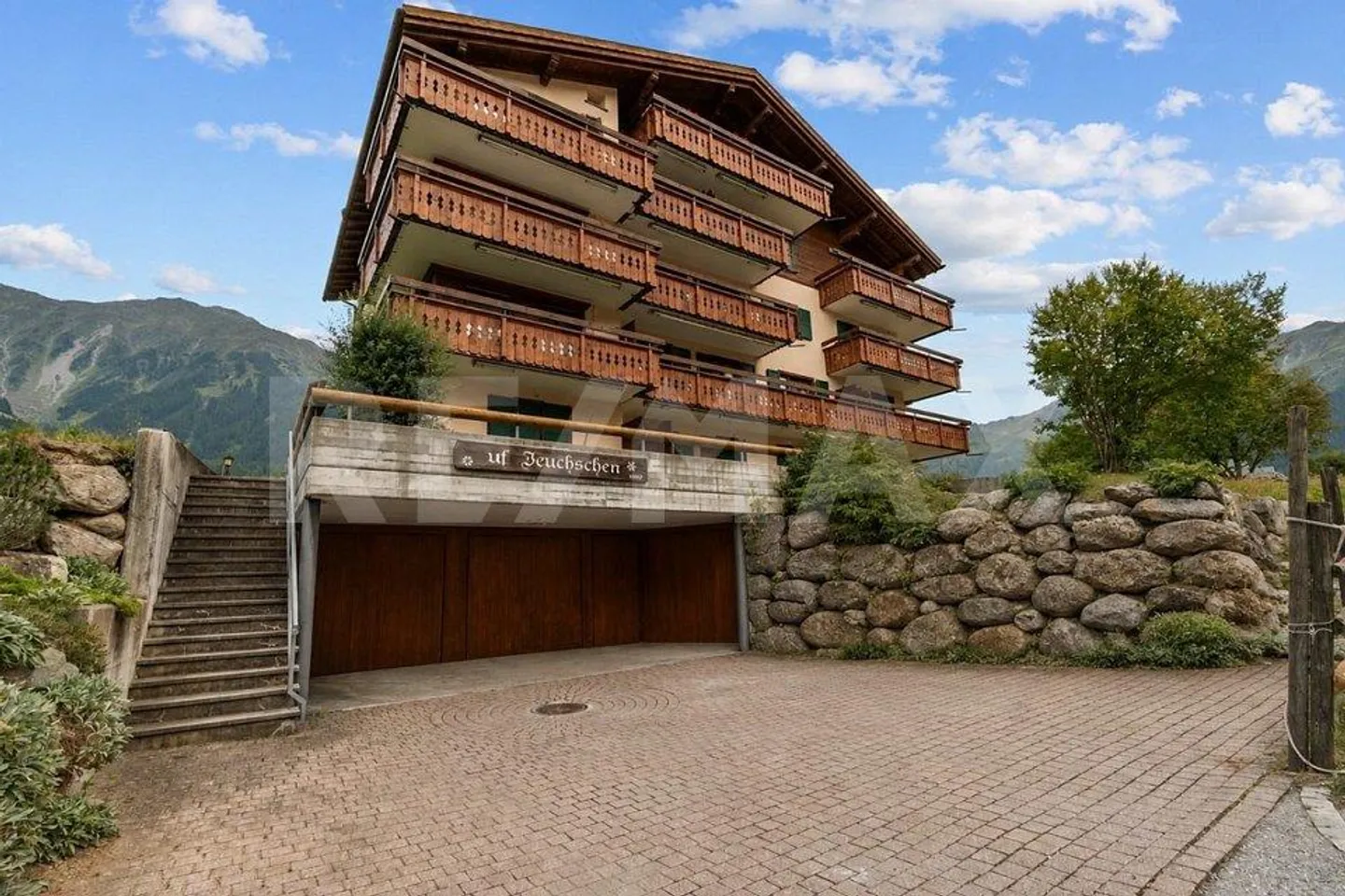 Studio affascinante con area salotto privata e bella vista - Foto 9 di 9