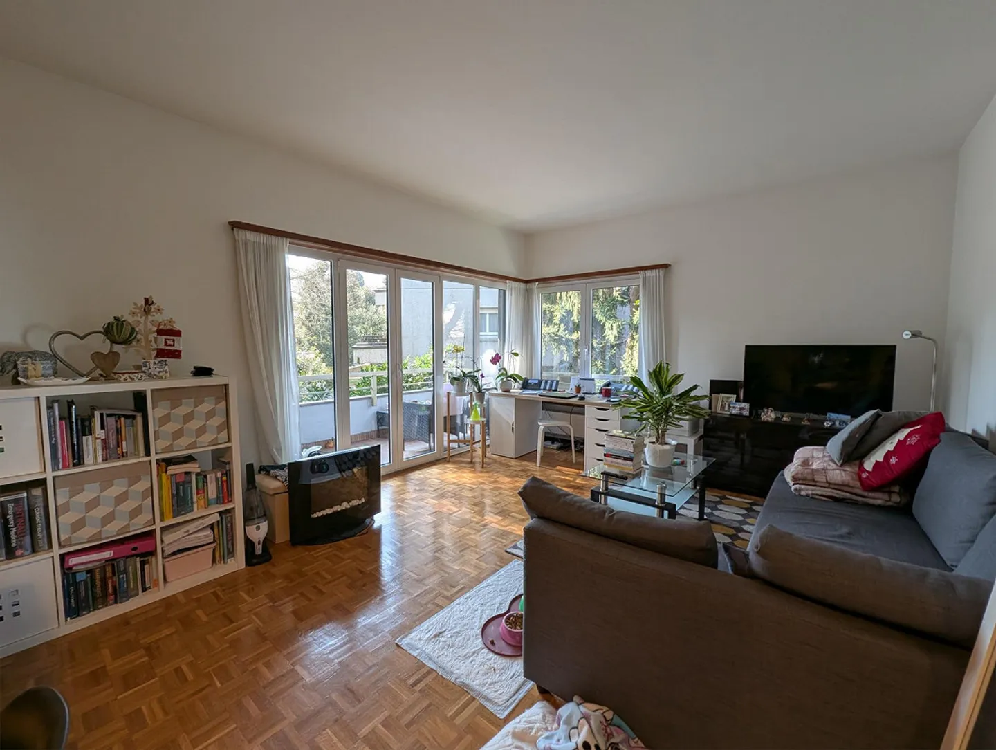 Appartement accueillant de 3,5 pièces avec 2 terrasses - Photo 3 sur 13