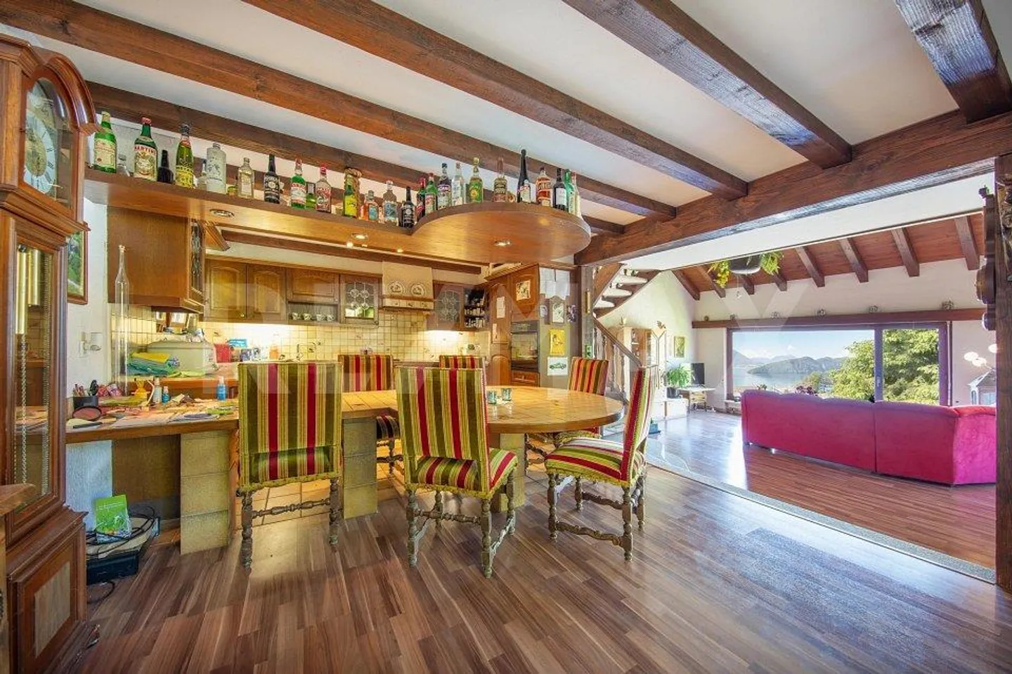 Exklusive Villa mit See- und Bergblick, grossem Garten in Vitznau: Ihr Traumhaus! - Foto 2 von 13