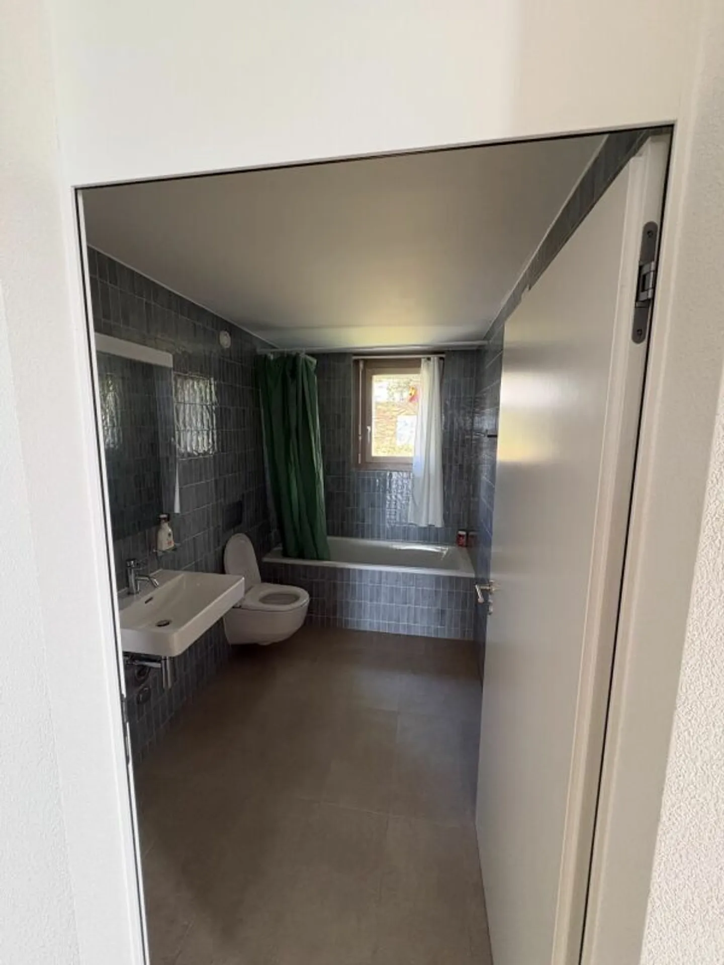 Appartement Magnifique avec Vue sur le Lac - Photo 4 sur 9