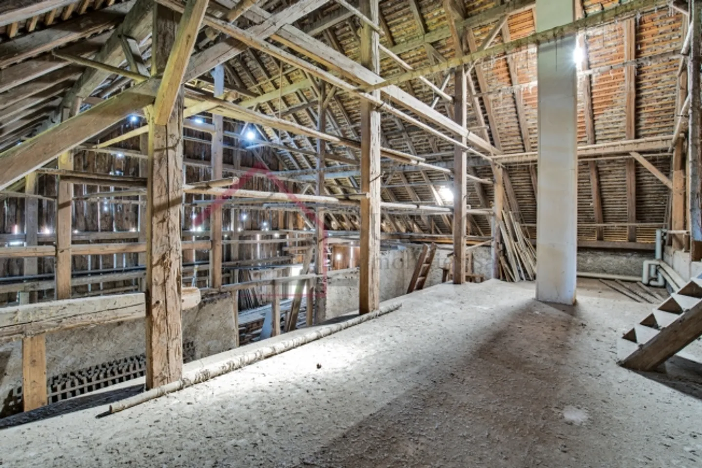 «AUTHENTIQUE FERME VILLAGEOISE AVEC MAISON D'HÔTES ET JARDIN BUCOLIQUE» - Photo 9 sur 15