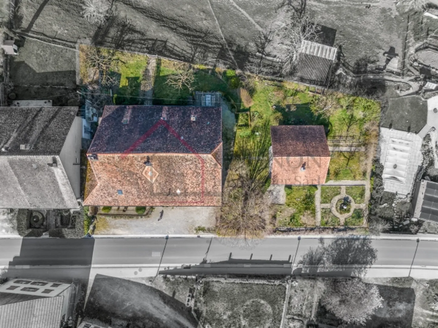 «AUTHENTIQUE FERME VILLAGEOISE AVEC MAISON D'HÔTES ET JARDIN BUCOLIQUE» - Photo 15 sur 15