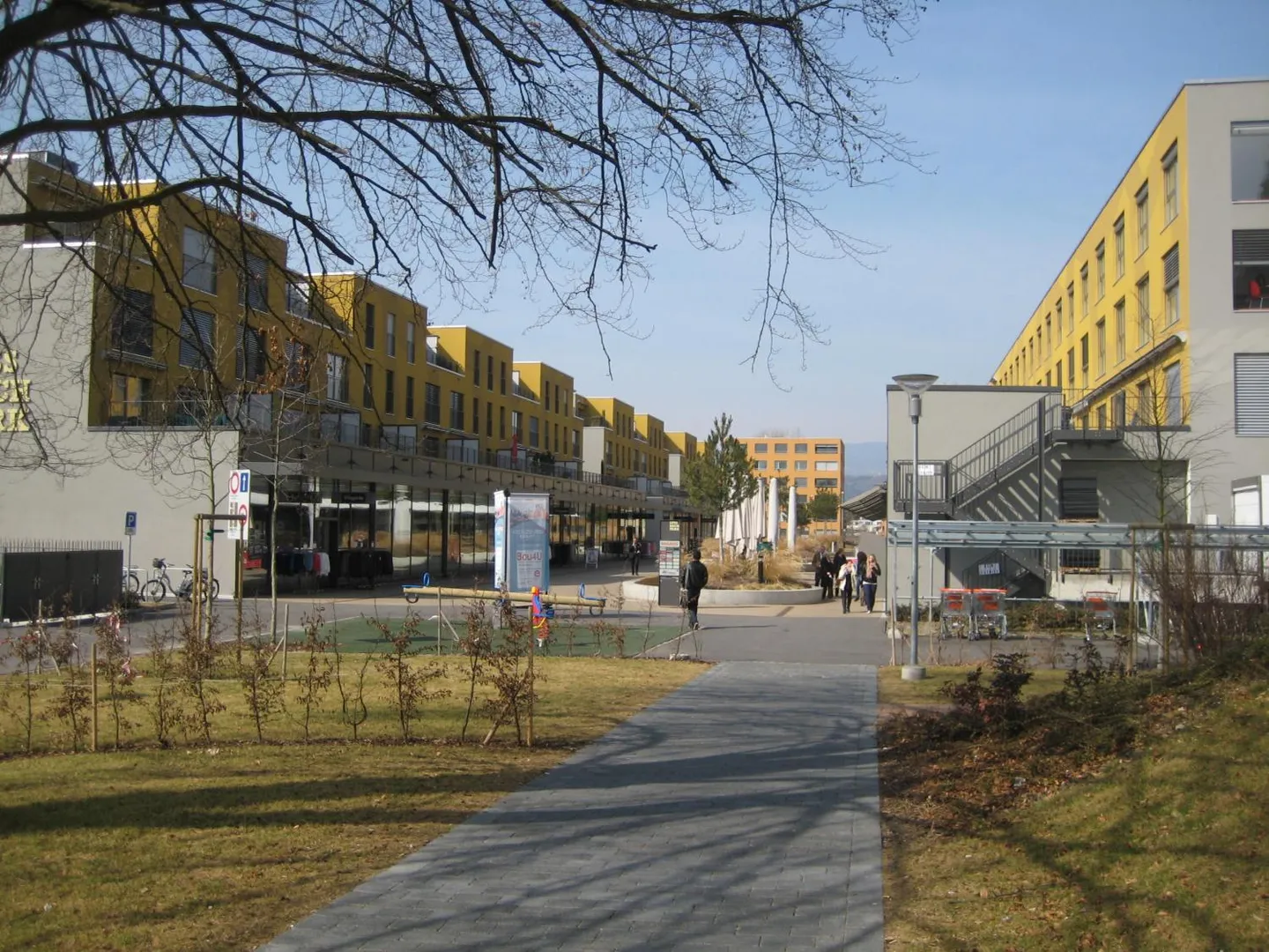 Modernes Apartment im Lyssbachpark - Foto 1 von 6