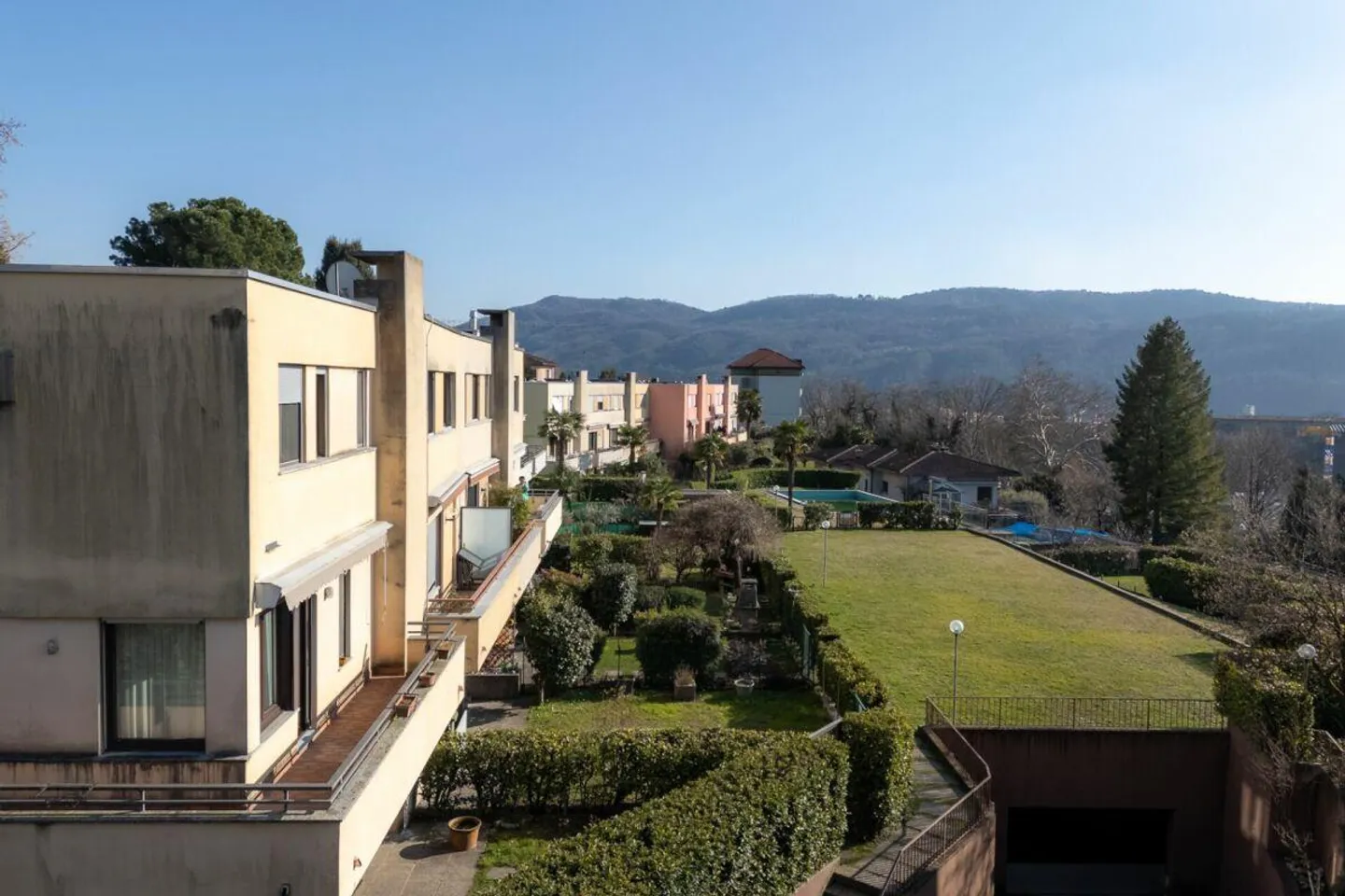 Casa a schiera accogliente con giardino e area piscina - Foto 1 di 12