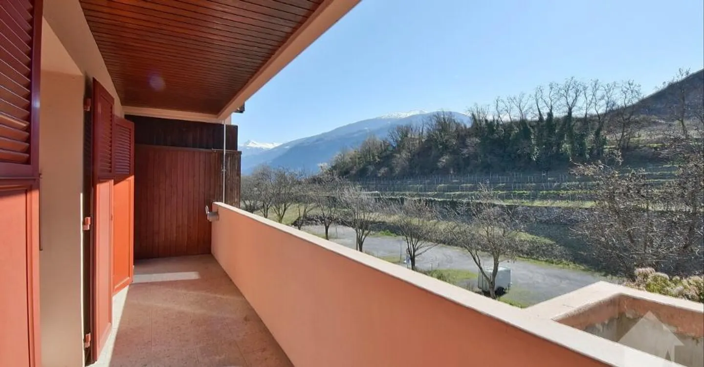 Villa spacieuse avec jardin - Photo 12 sur 12