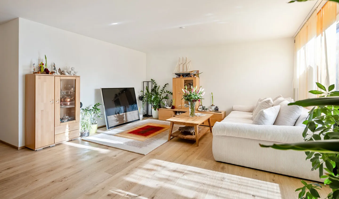 Appartement de jardin spacieux dans la commune fiscalement avantageuse de Meggen - Photo 3 sur 7