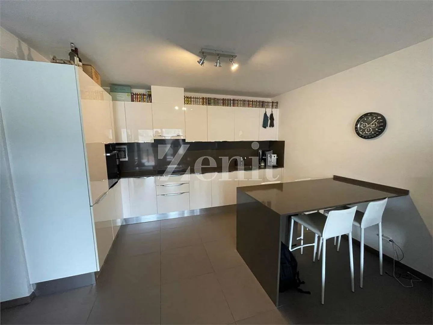 Elegant 2.5 Room Apartment in Cademario - Lake View and Nature - Photo 2 of 12