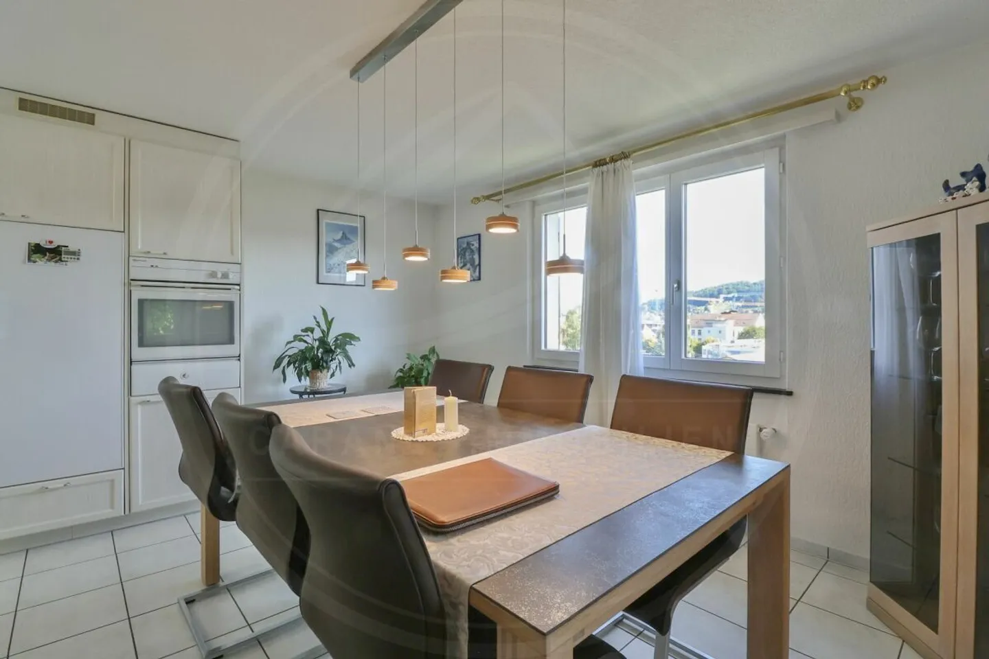 Casa unifamiliare ben tenuta di 4½ locali in posizione tranquilla a Reinach AG - Foto 5 di 14