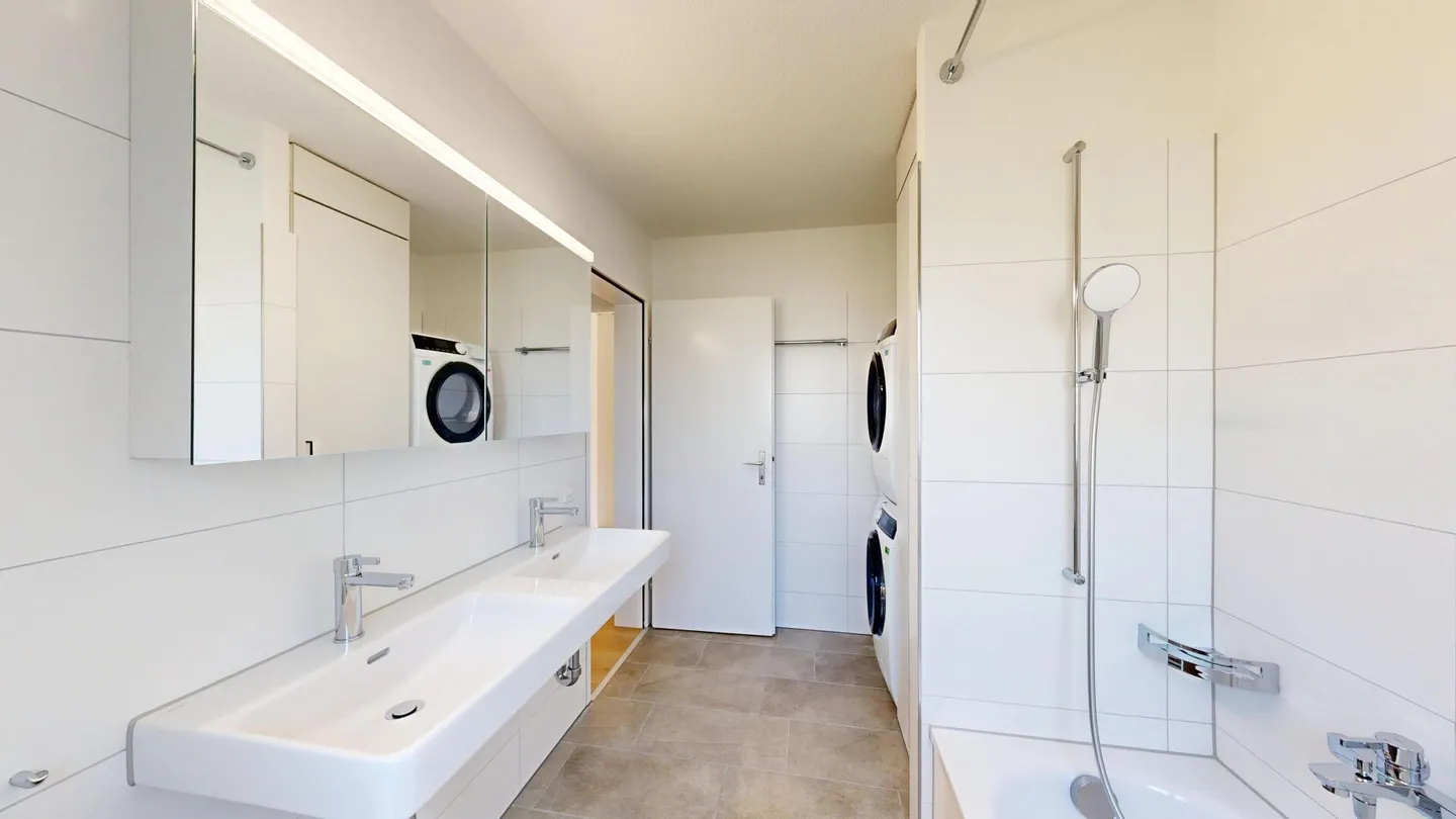 Attractive 3.5-room apartment with sunny balcony - First occupancy after loving overall renovation - Photo 7 of 13