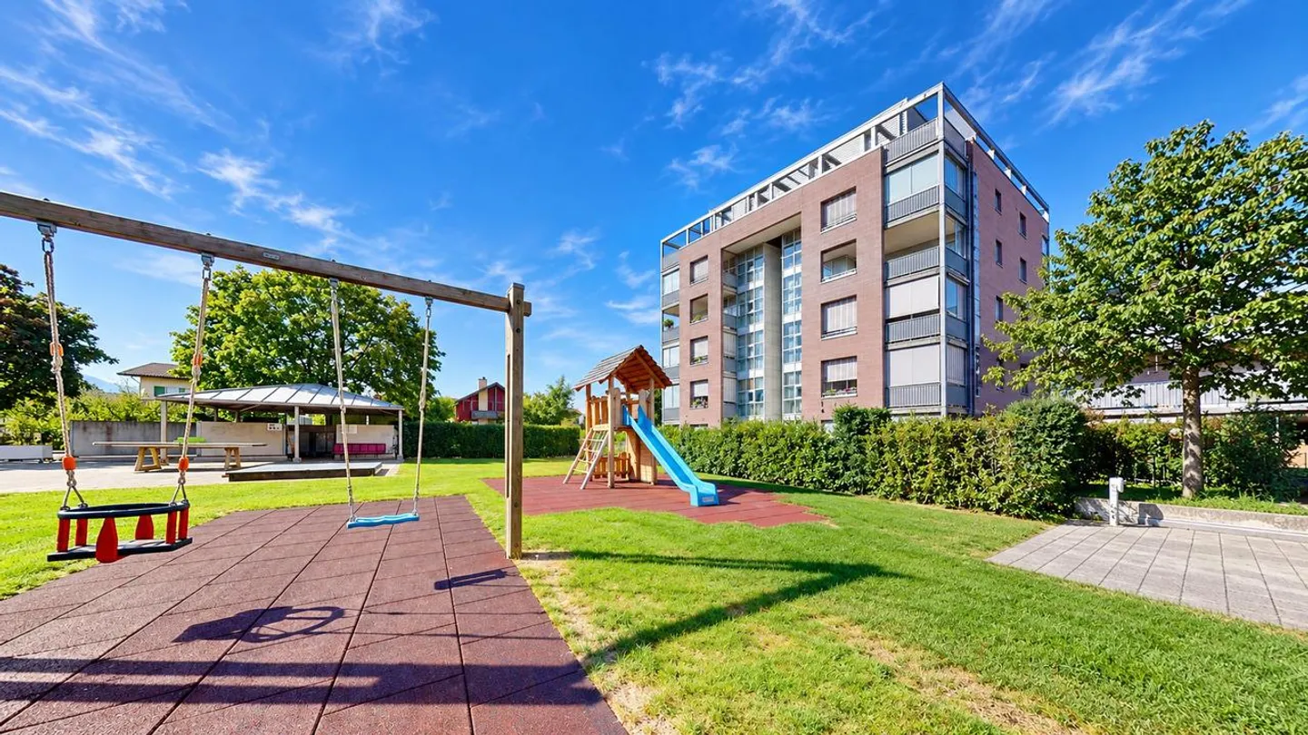 Geräumige Wohnung mit atemberaubendem Blick - Foto 1 von 14