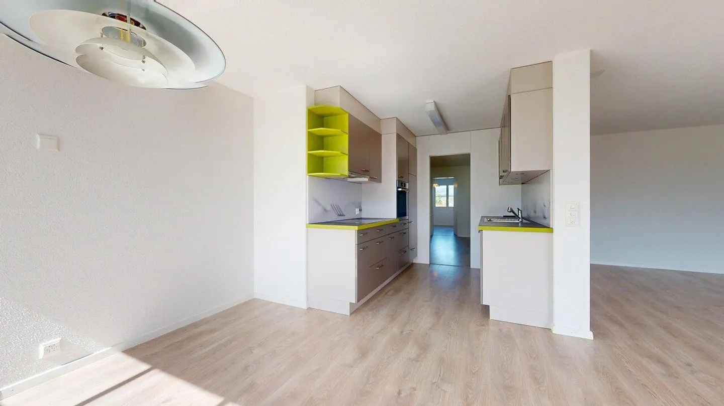 Geräumige Wohnung mit atemberaubendem Blick - Foto 5 von 14