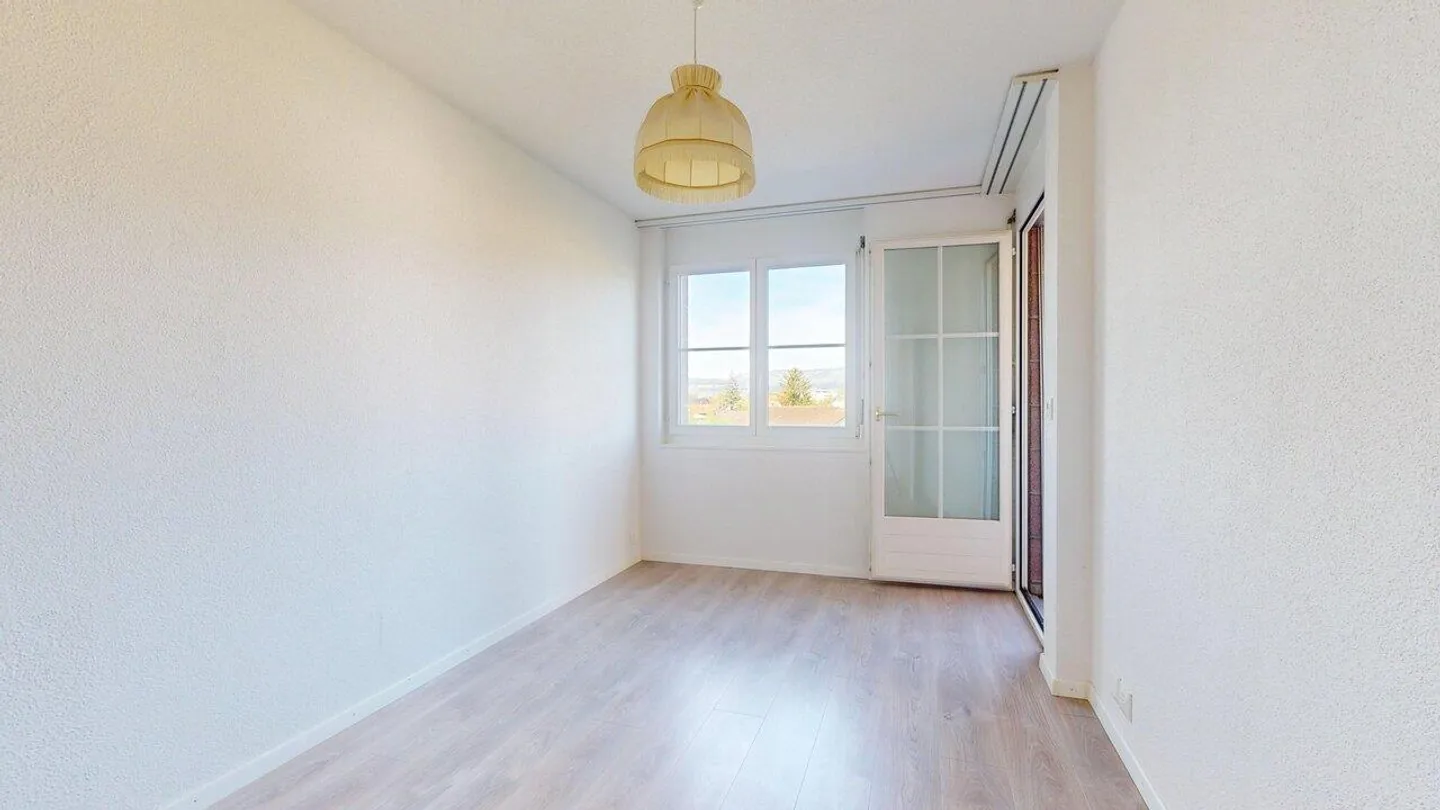 Geräumige Wohnung mit atemberaubendem Blick - Foto 8 von 14