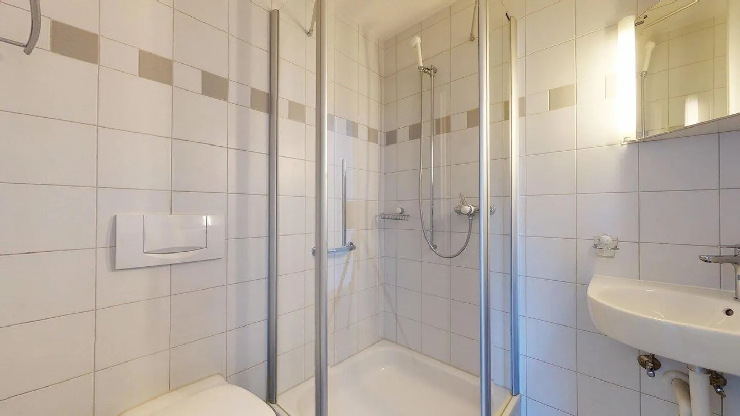 Geräumige Wohnung mit atemberaubendem Blick - Foto 11 von 14