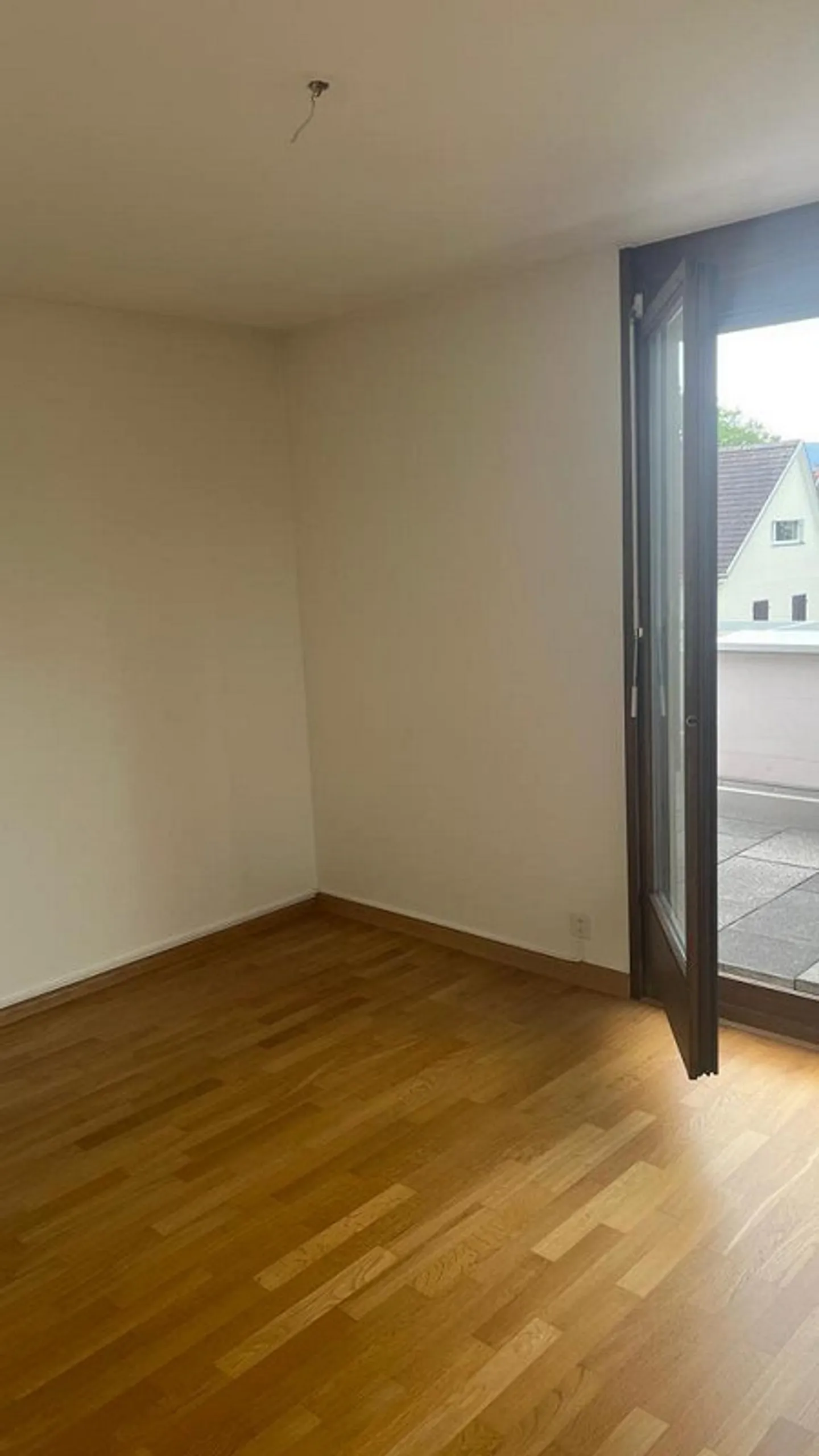 Geräumige Attikawohnung mit Terrasse - Foto 5 von 10