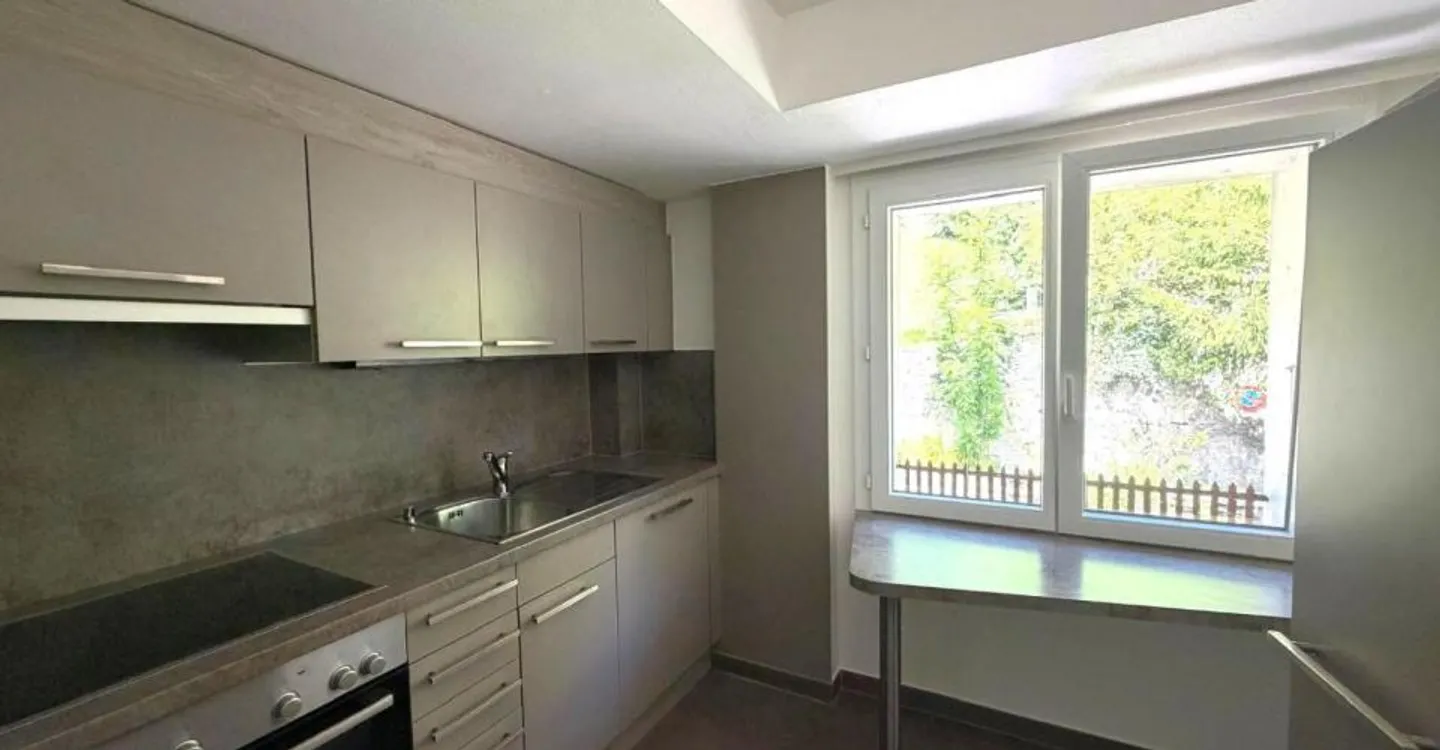 St-Imier, nice renovated 3.5-room apartment on the 2nd floor - Photo 2 of 11