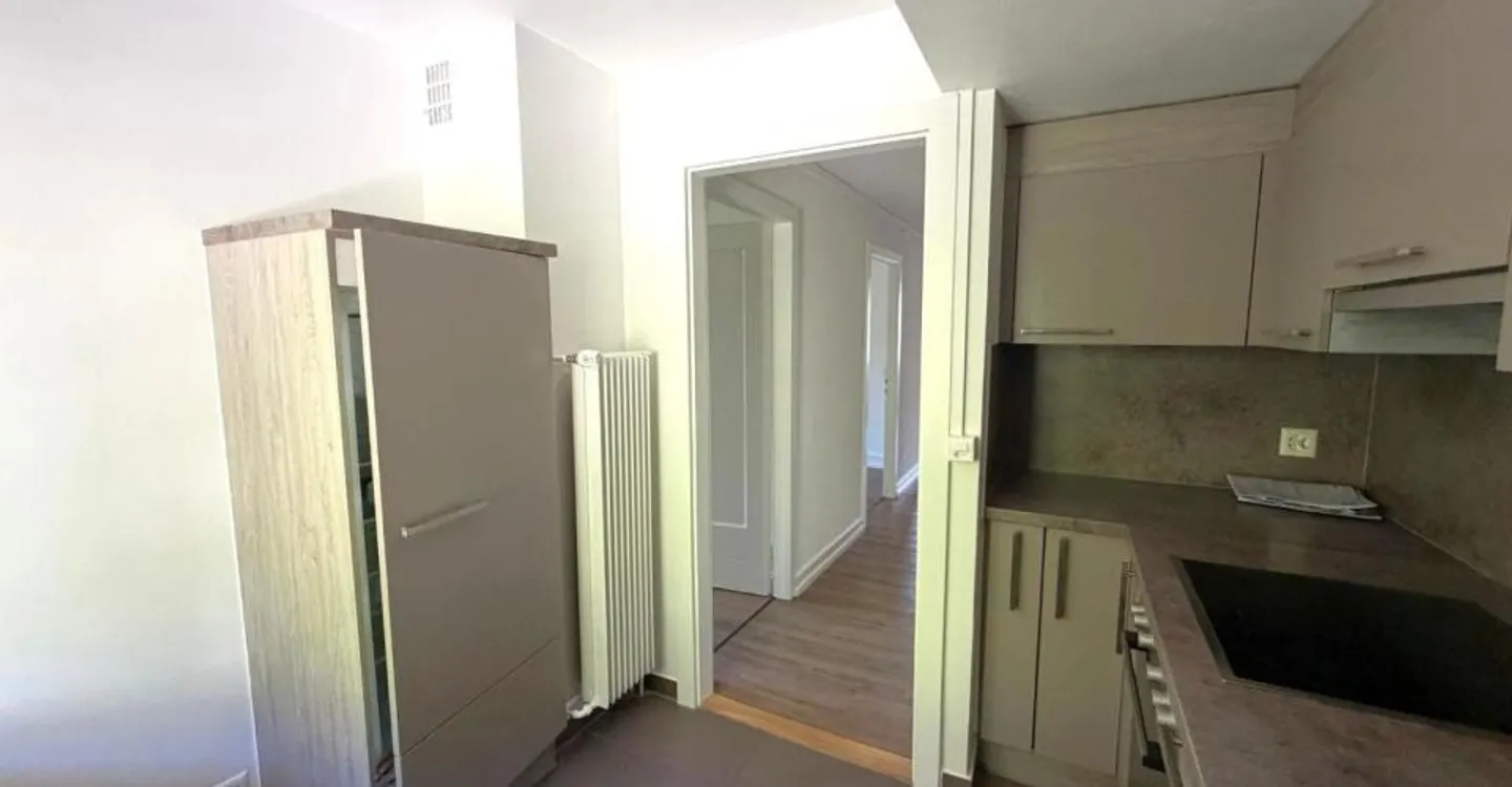 St-Imier, nice renovated 3.5-room apartment on the 2nd floor - Photo 3 of 11
