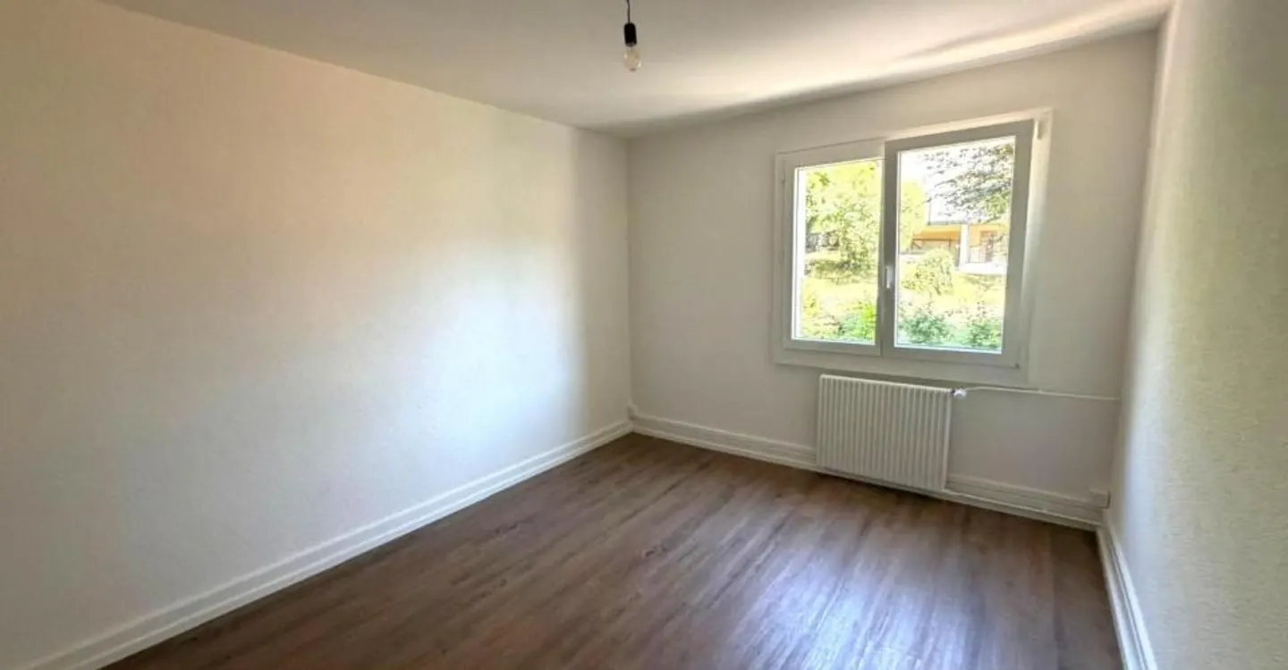 St-Imier, nice renovated 3.5-room apartment on the 2nd floor - Photo 8 of 11