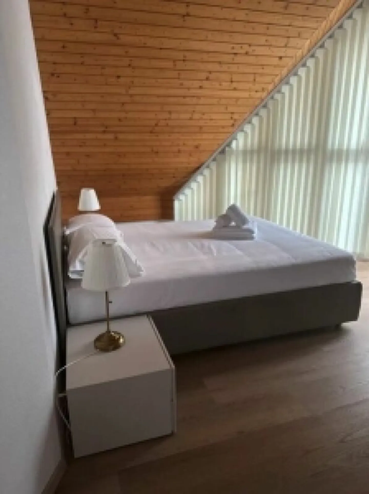 Very beautiful 3.5-room furnished house in the center of Neuchâtel - Photo 4 of 4