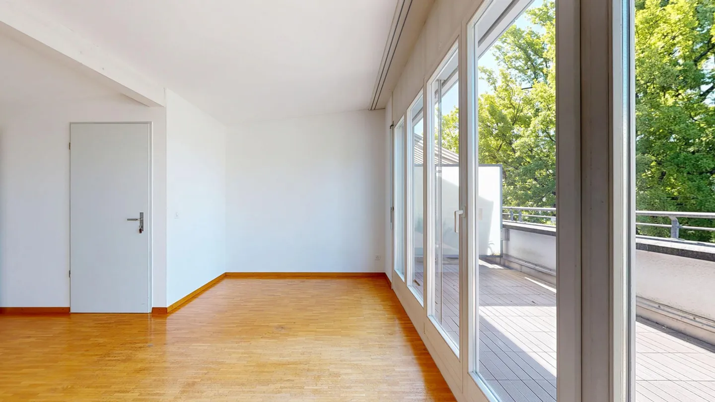 Maison individuelle en bande spacieuse de 6 pièces avec garage - Photo 16 sur 25