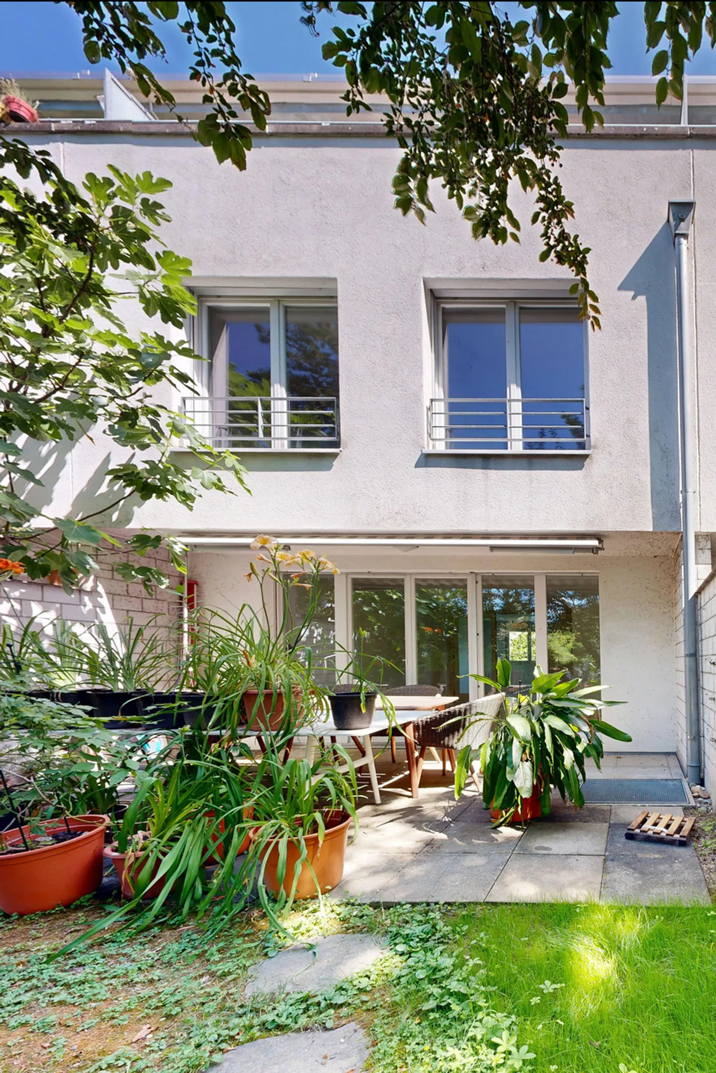 Maison individuelle en bande spacieuse de 6 pièces avec garage - Photo 21 sur 25