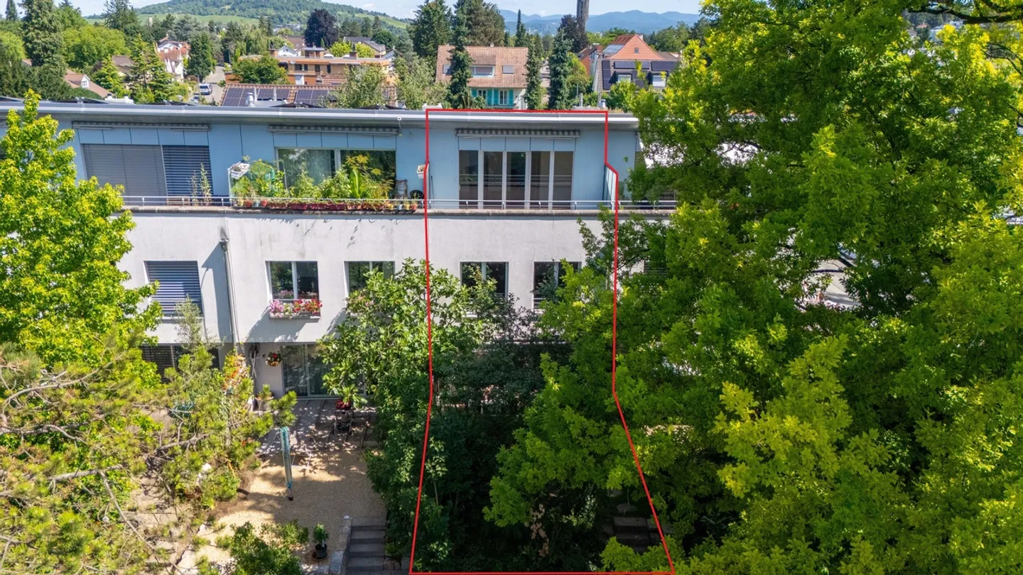 Maison individuelle en bande spacieuse de 6 pièces avec garage - Photo 23 sur 25