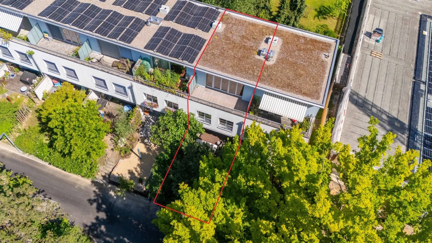 Maison individuelle en bande spacieuse de 6 pièces avec garage - Photo 24 sur 25