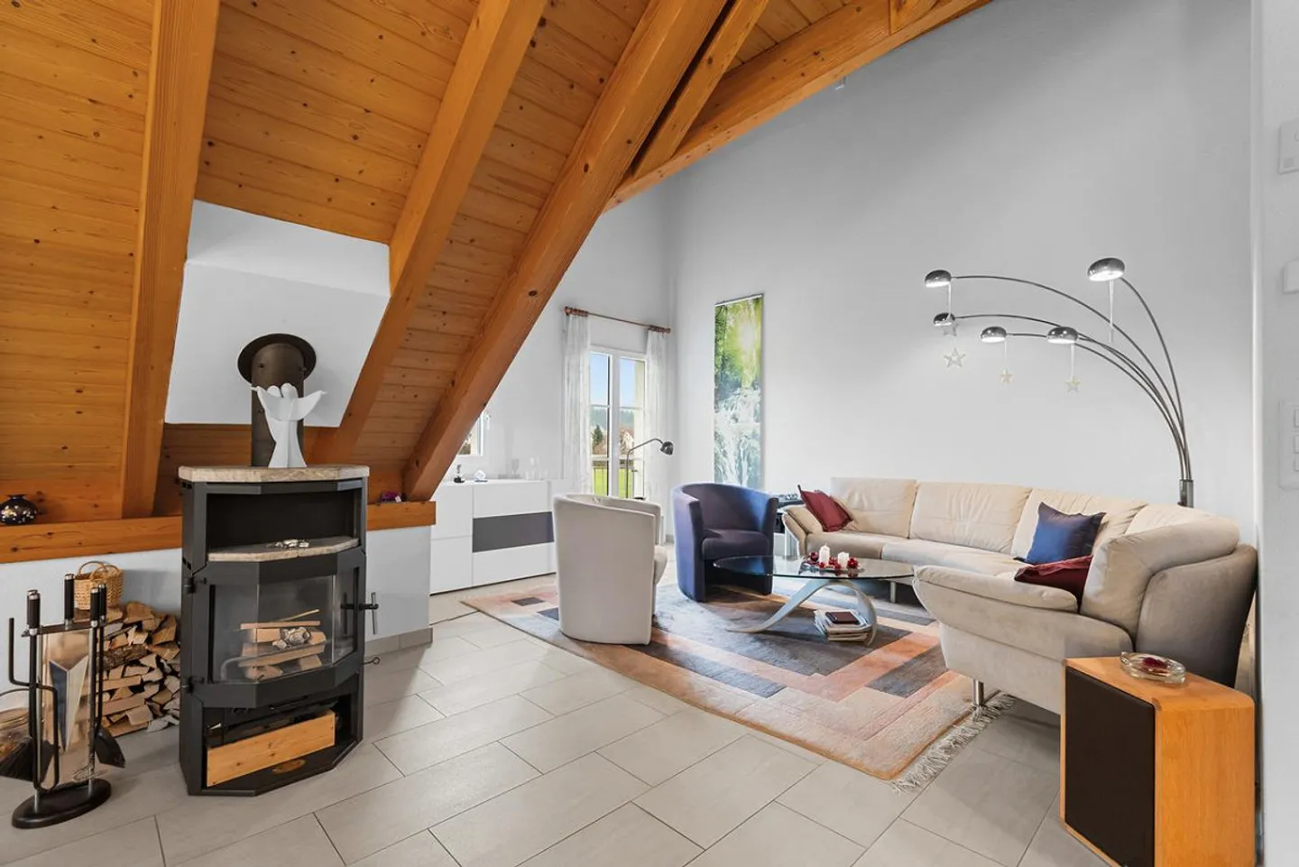 Charming Maisonette Apartment - Photo 8 of 17