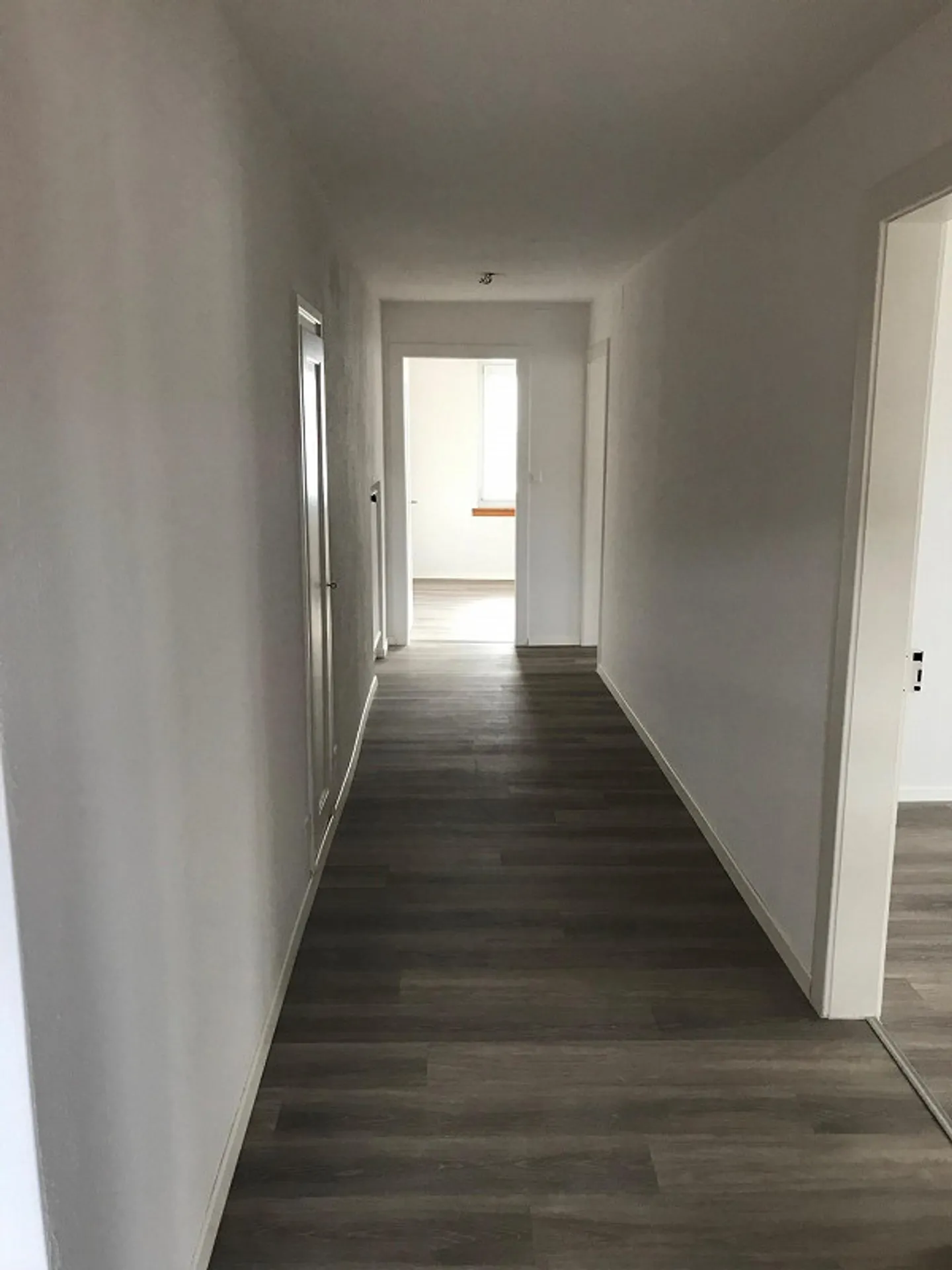 Appartement 4 pièces central près du réservoir - Photo 3 sur 7