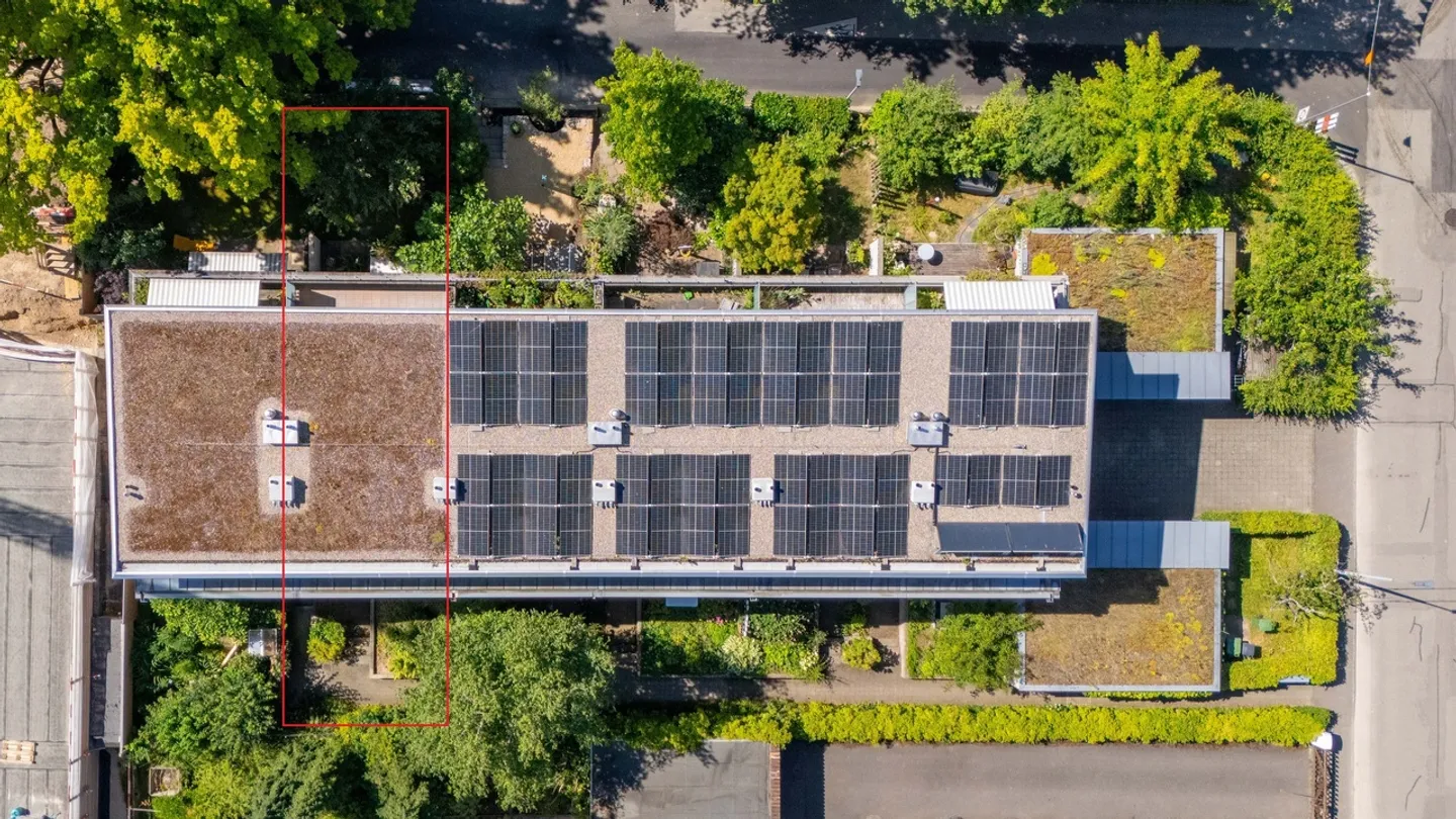 Maison individuelle en bande spacieuse de 6 pièces avec garage - Photo 25 sur 25