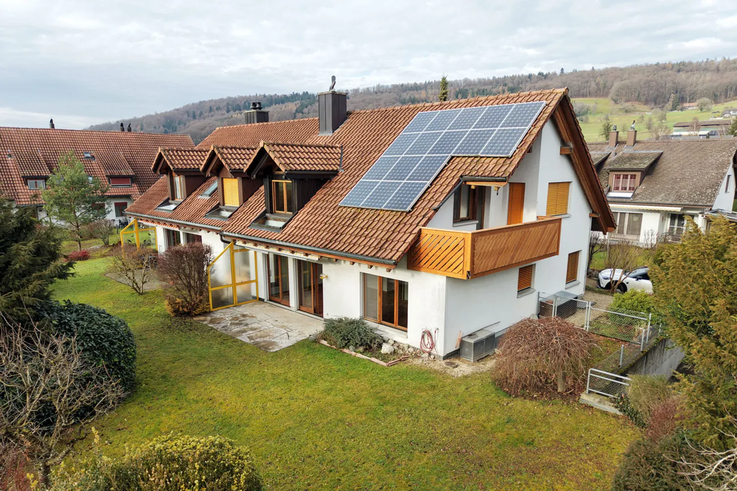 Einfamilienhaus mieten - Foto 1 von 13