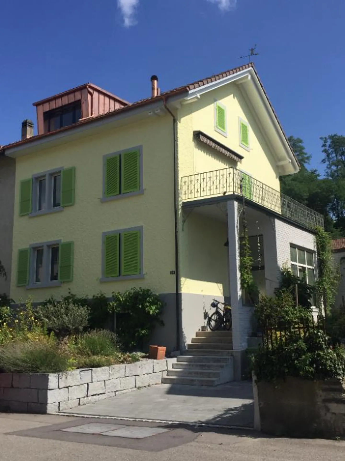 «4.5 Zimmer Doppeleinfamilienhaus» - Foto 1 von 5