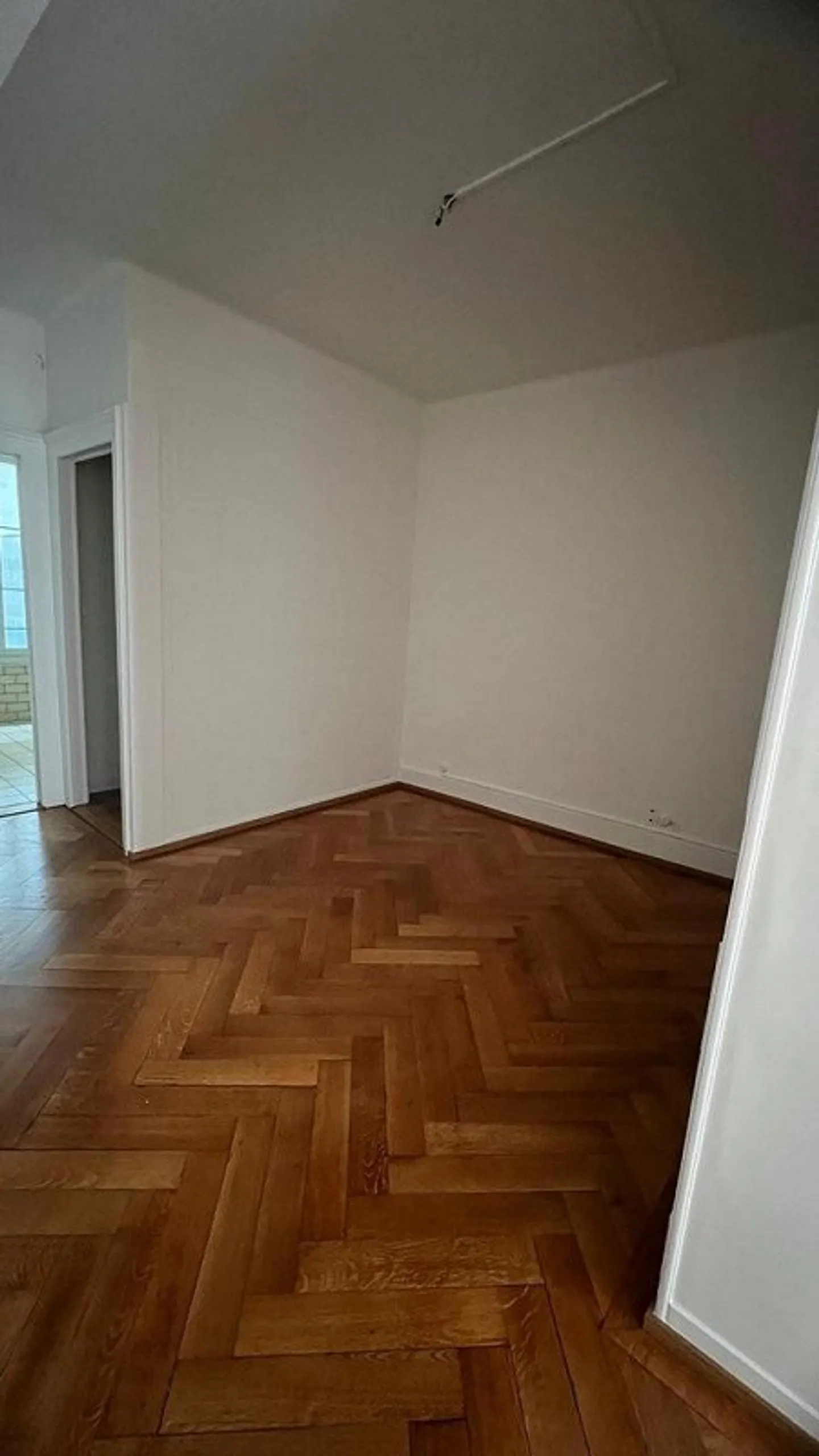 To seize! Spacious accommodation in the city center of Lausanne! - Photo 3 of 8