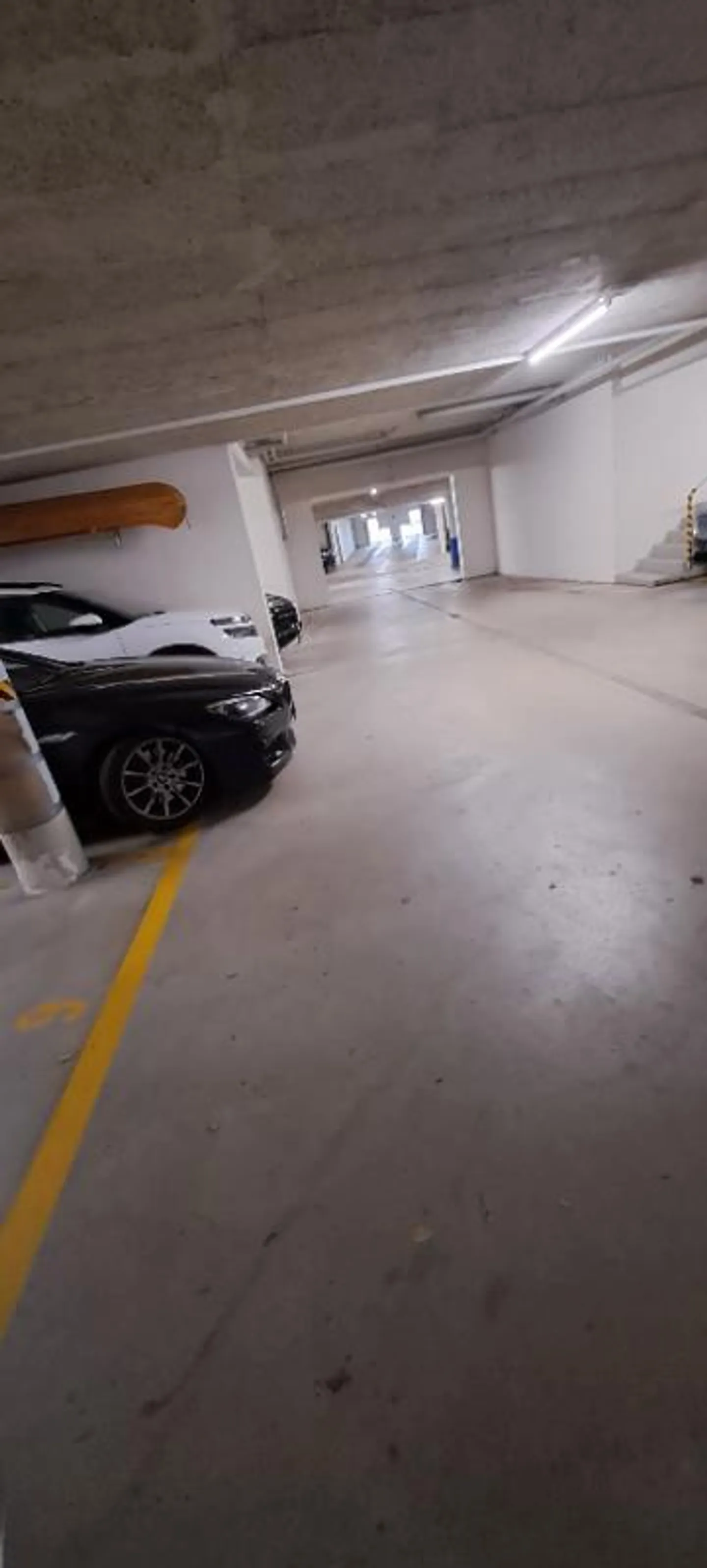 «Tiefgarage» - Foto 2 von 2