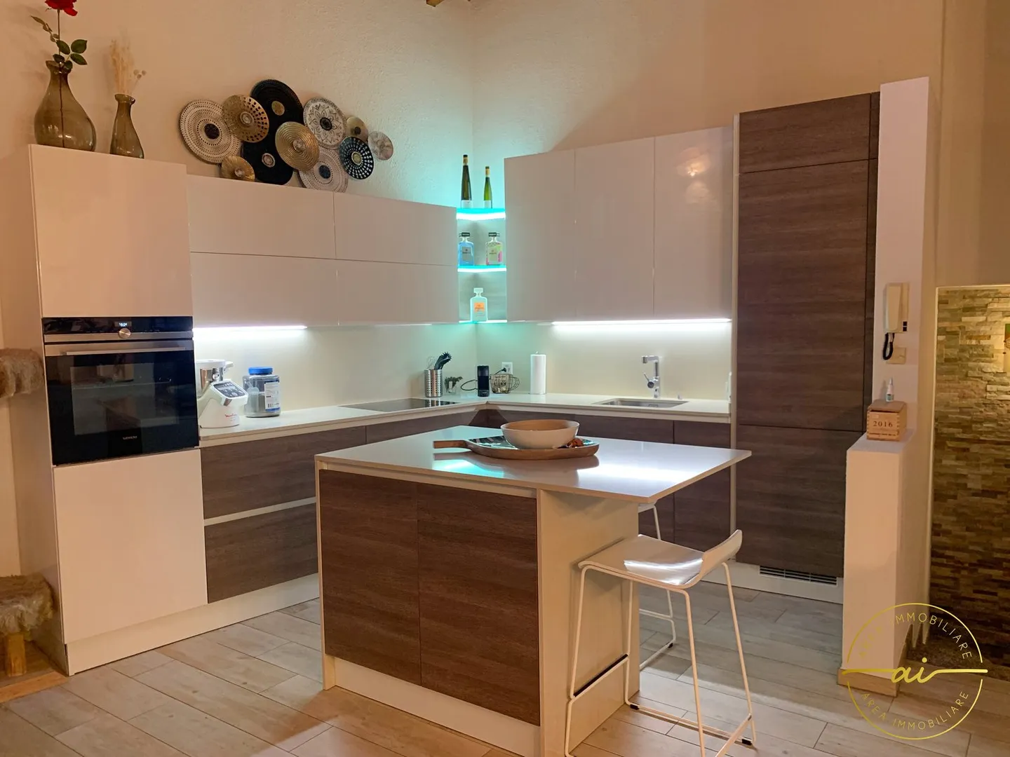 Belle maison avec 3,5 pièces au centre de Sonvico - Photo 2 sur 10