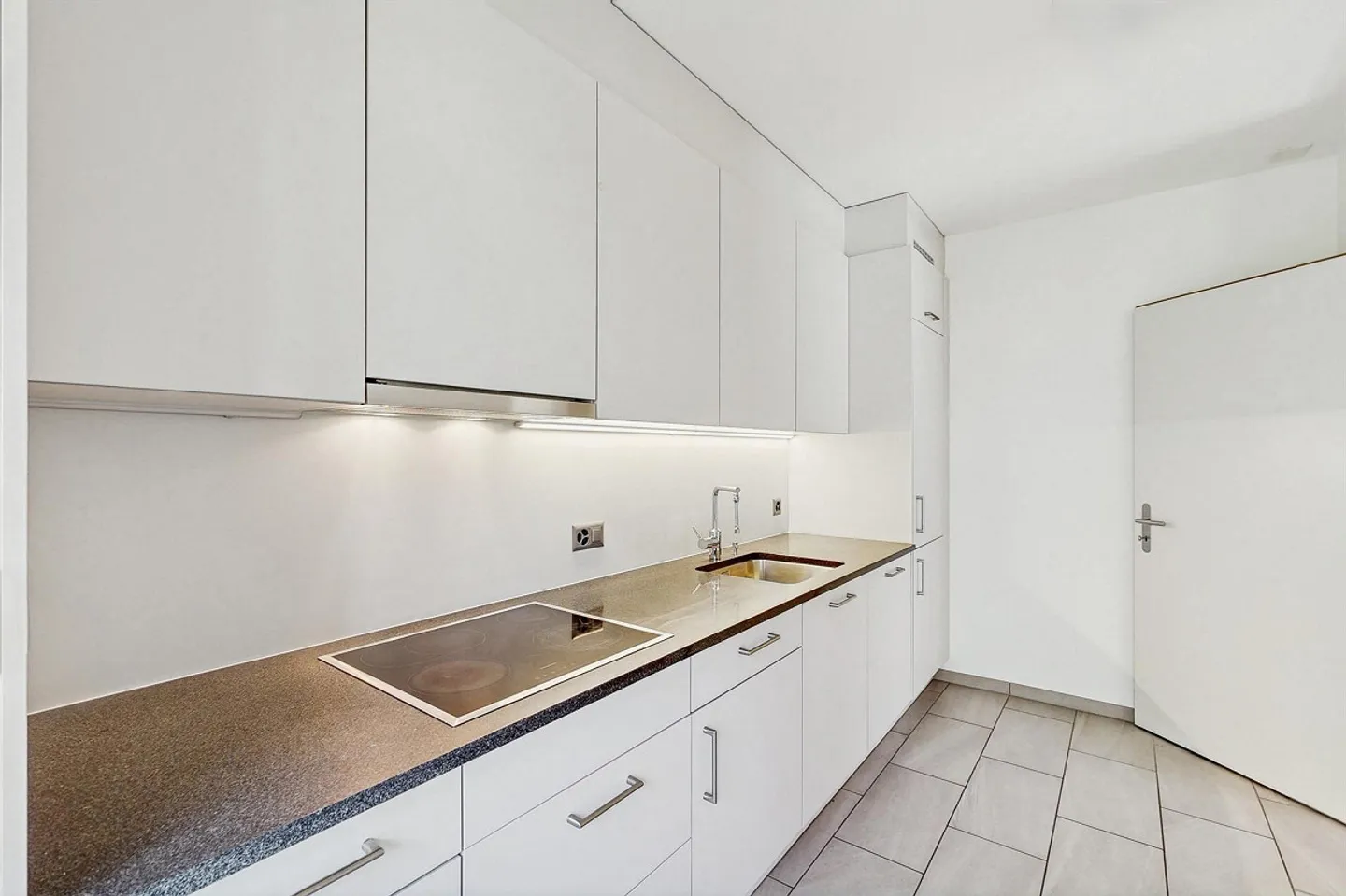 Nur einen Steinwurf von der Stadt entfernt, umgeben von Grün: Ihr neues Zuhause erwartet Sie - Foto 3 von 11