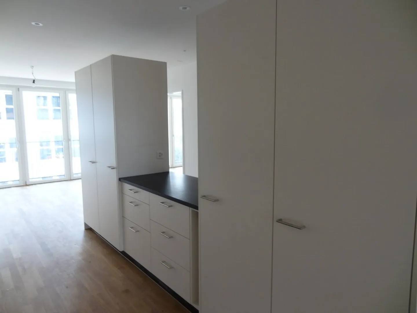 Modern apartment in the heart of Olten - Photo 5 of 9