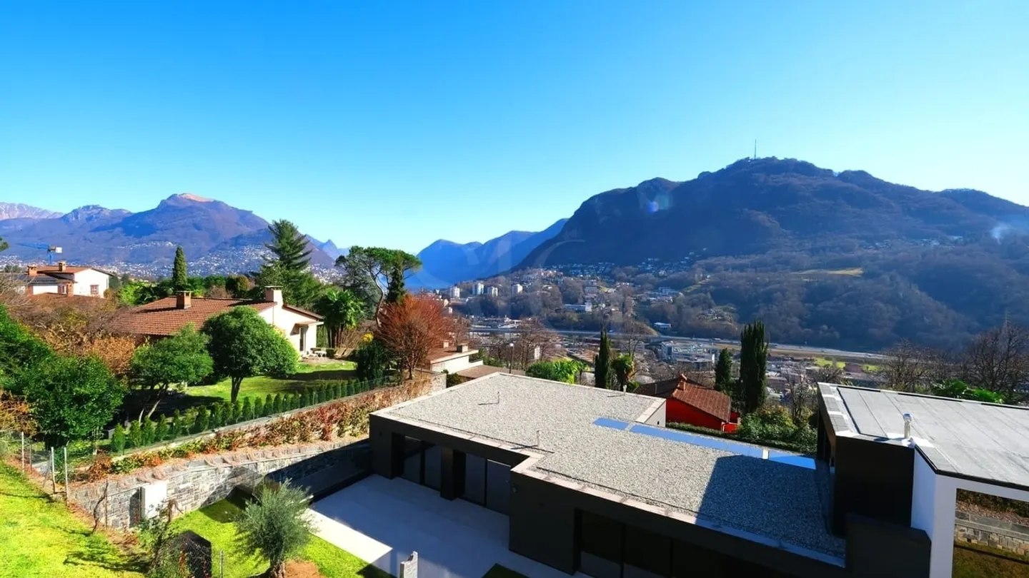 Luxury Villa in Montagnola - Photo 7 of 15