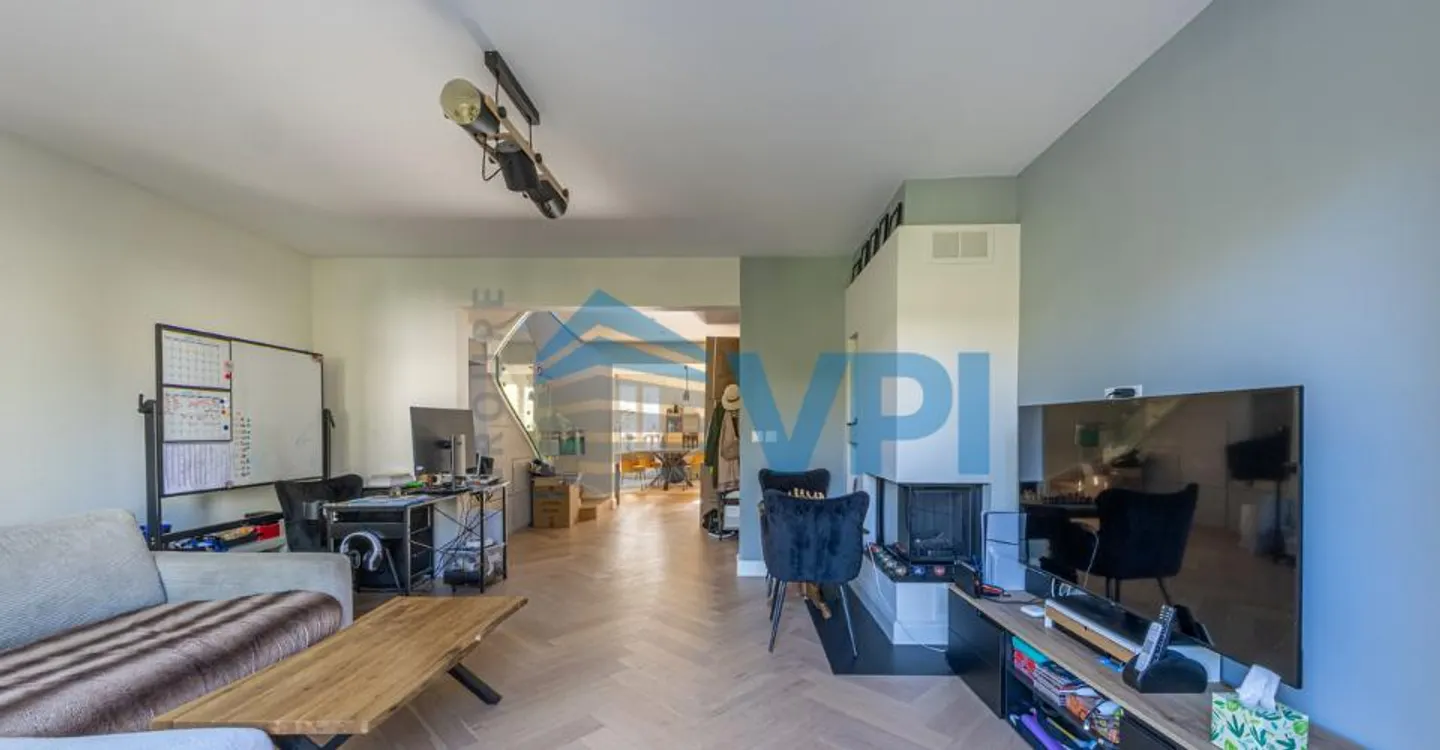 Duplex en Attique Rénové à Corsier - Photo 4 sur 12