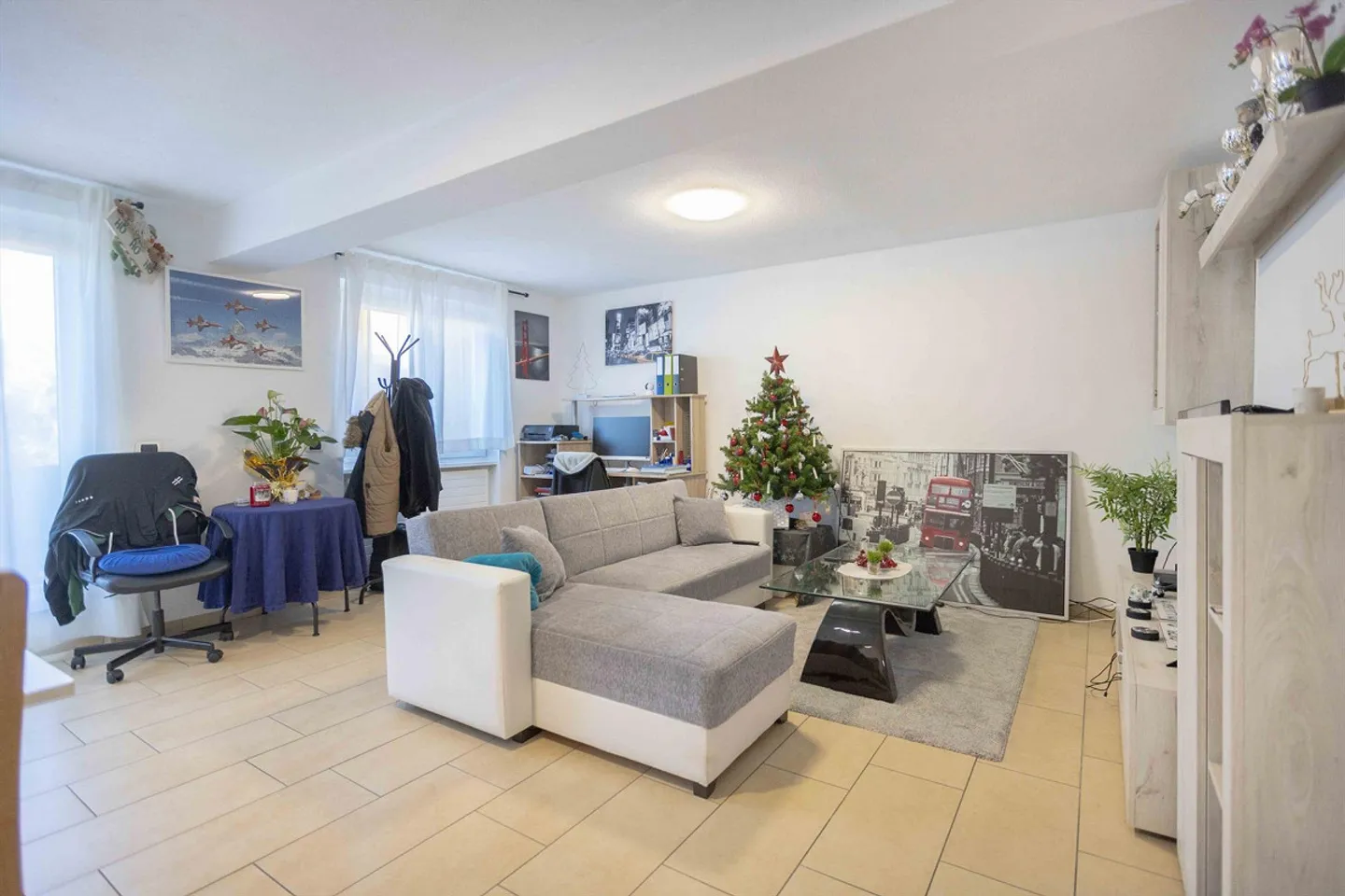 Beautiful 2.5-room apartment with garden and balcony in Davesco Soragno - Photo 5 of 10